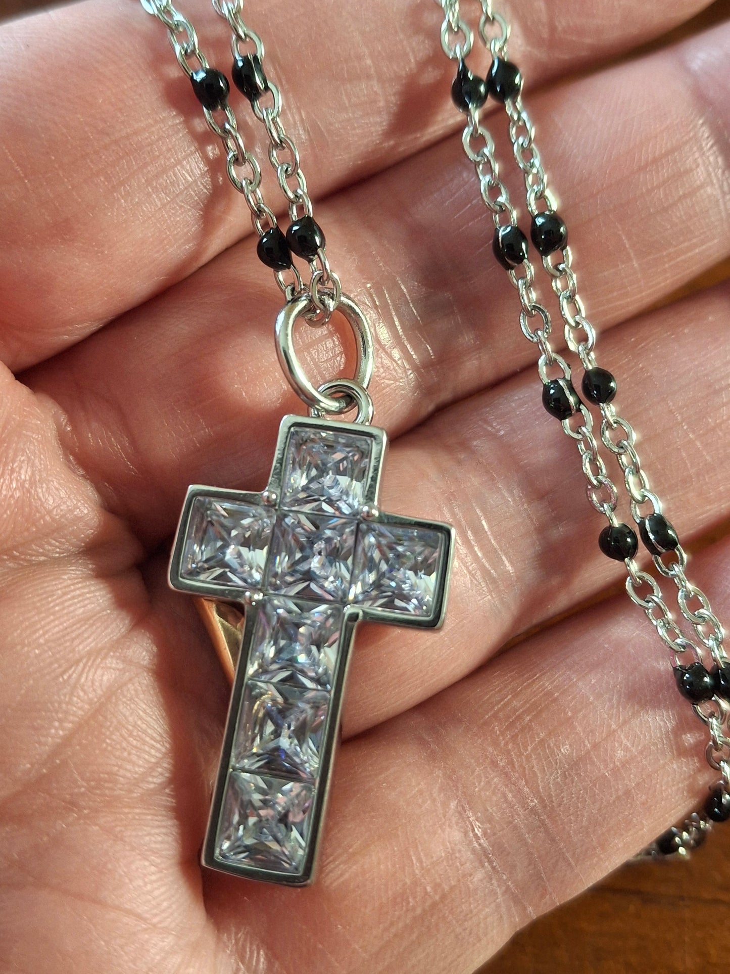 Collier chaîne acier inoxydable stainless steel et croix stainless steel 316 cristal