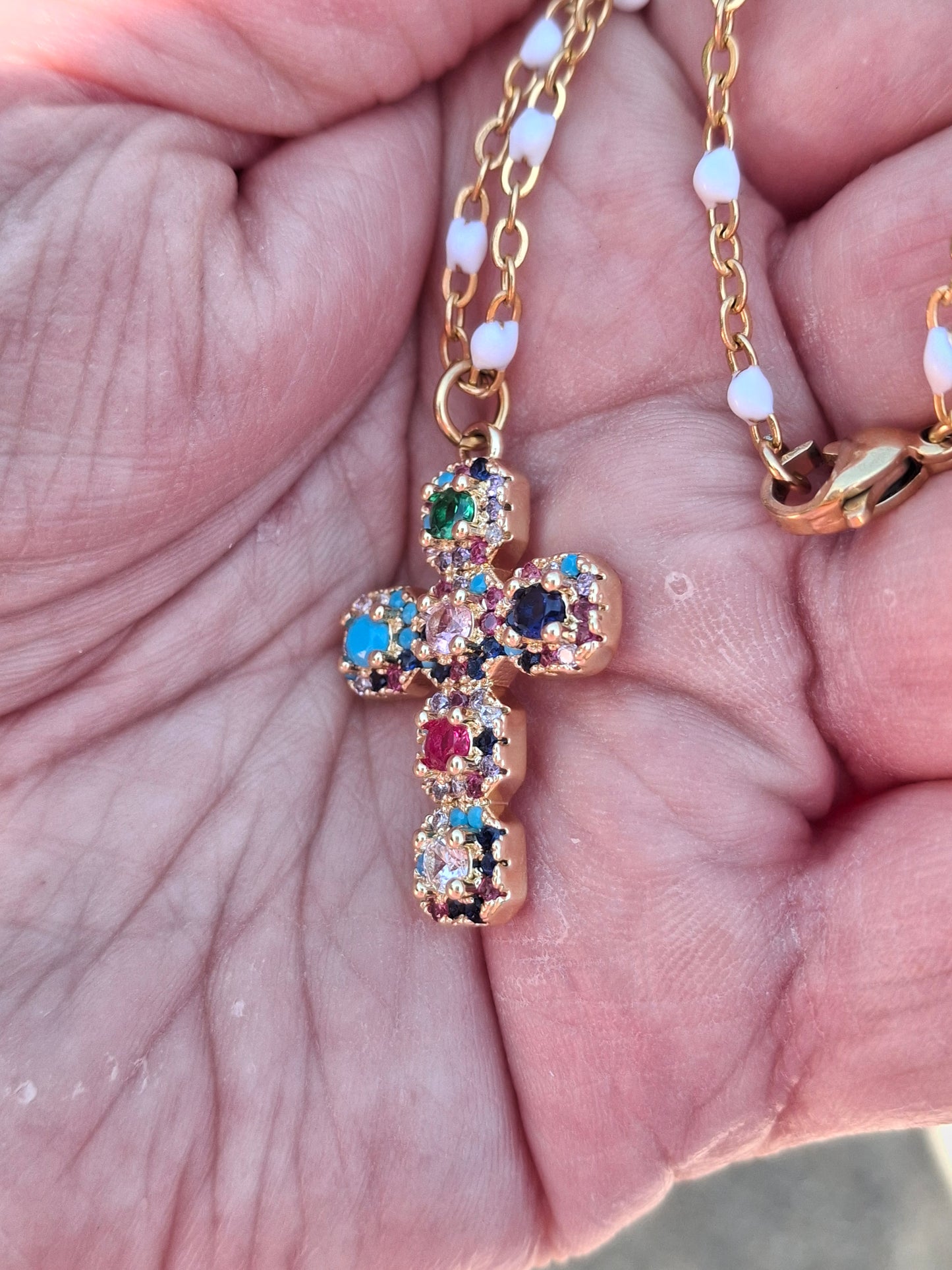 Collier chaîne dorée acier inoxydable stainless steel pendentif croix plaqué or 18K