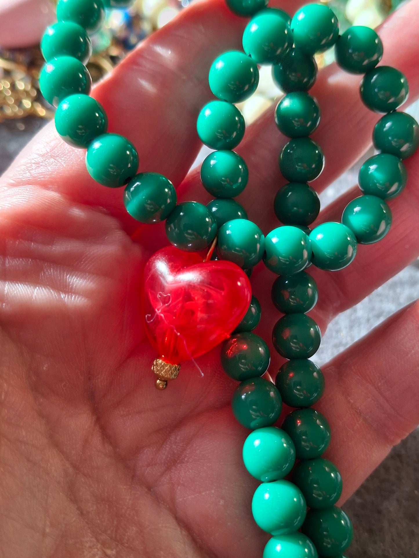 Collier perles acrylique et coeur handmade