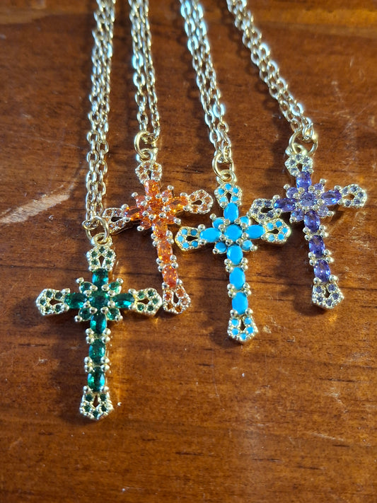 Gold-plated stainless steel 316L chain necklace, 18K gold-plated cross set with AAA Austrian crystals and zirconia.