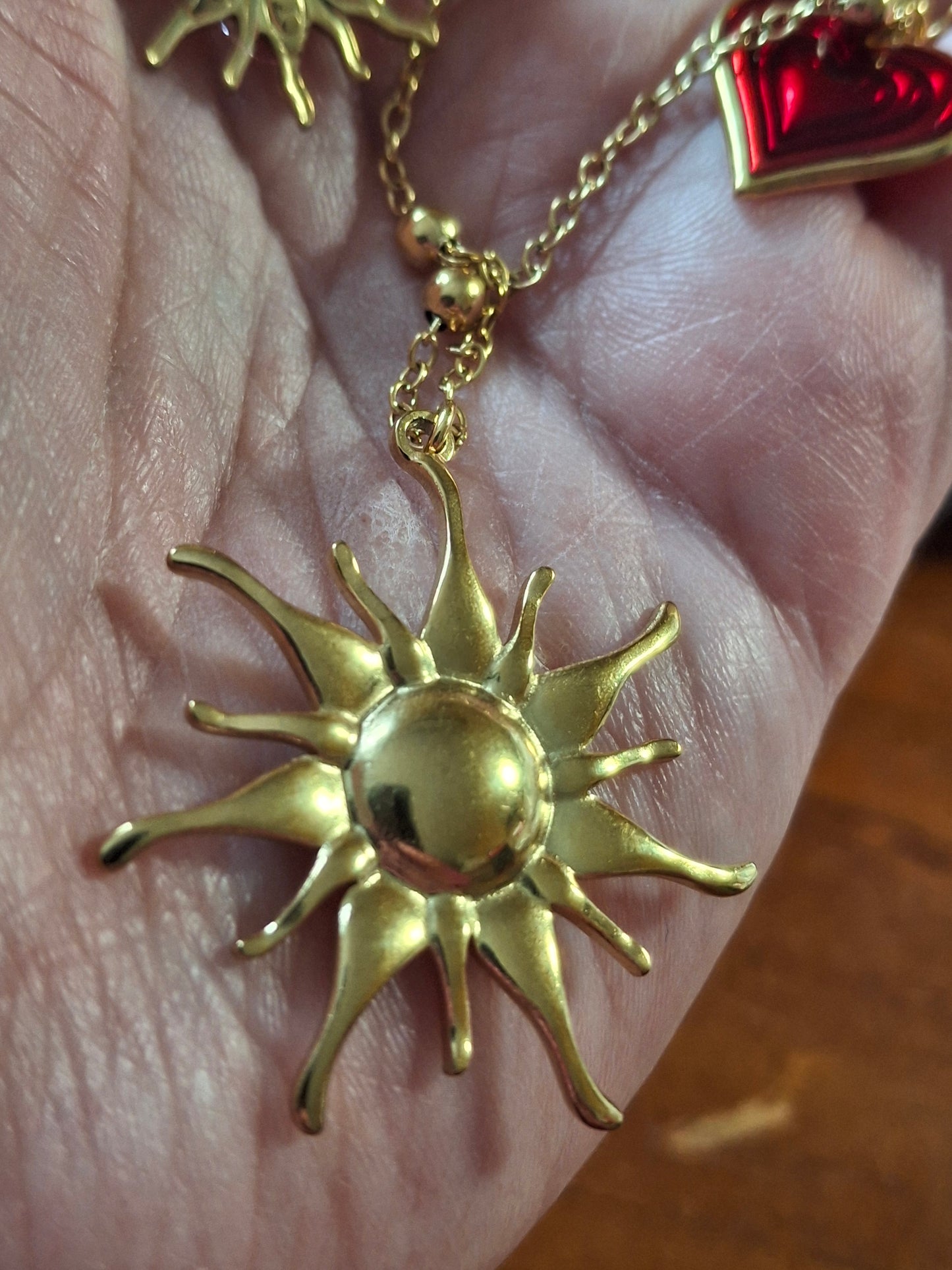 Collier chaîne dorée acier inoxydable stainless steel 316 et breloques stainless steel 316 handmade réglable ajustable