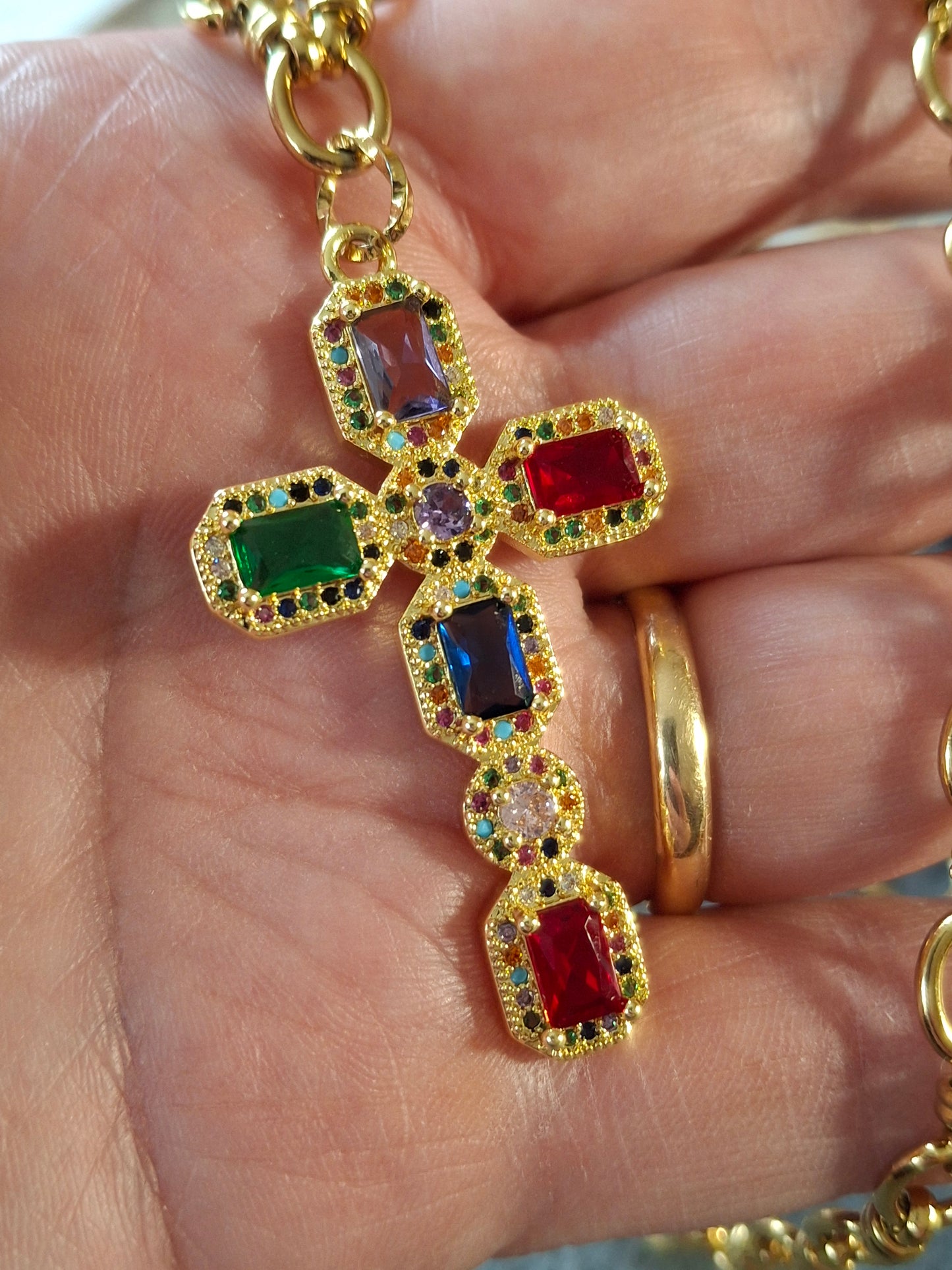 Halskette aus Edelstahl 316, Panzerkette, großes Kreuz, 18 Karat vergoldet, besetzt mit AAA-Kristallen und österreichischen Zirkonia.