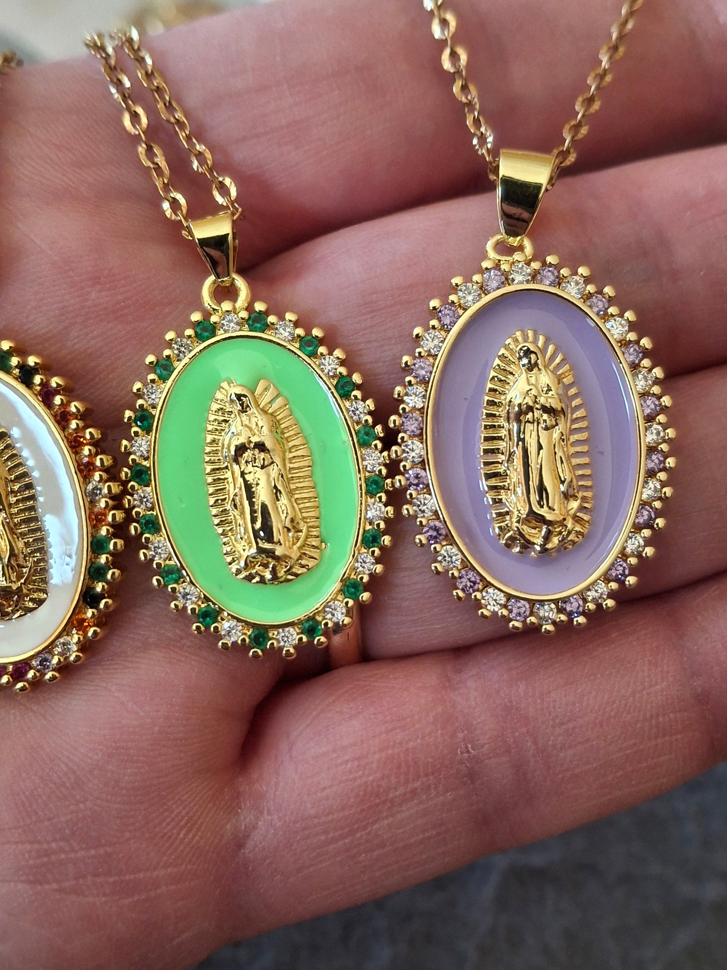 Halskette, goldene Kette aus Edelstahl 316, große Madonnen-Medaille 18K vergoldet mit AAA-Zirkonia besetzt