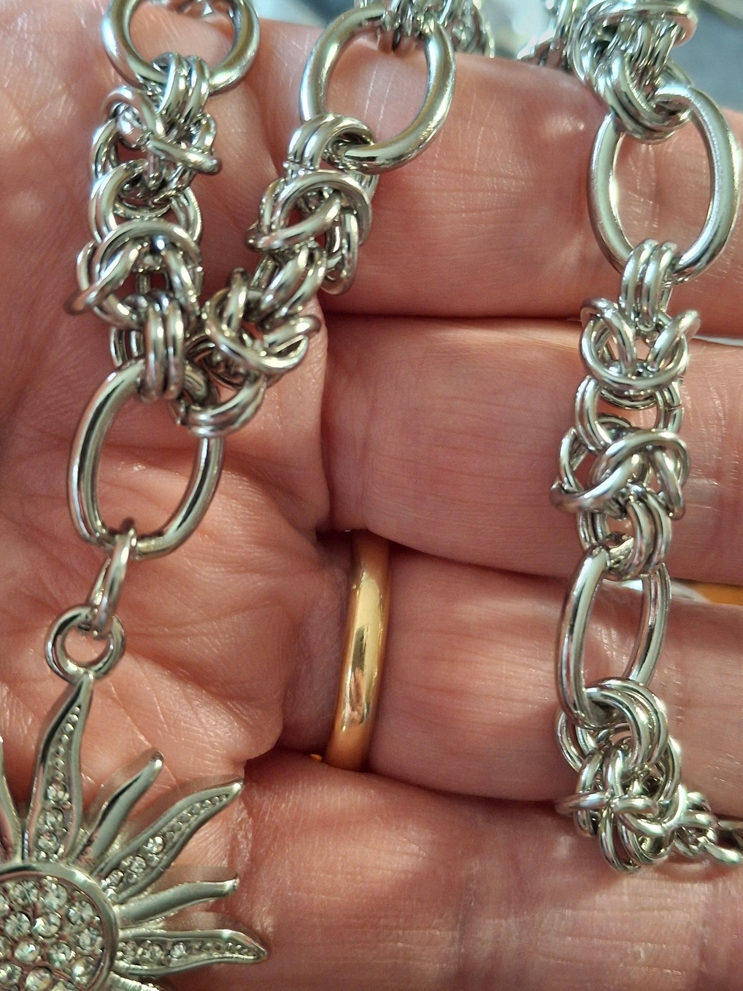 Collier très belle chaîne acier inoxydable stainless steel 316 de qualité supérieure grand pendentif soleil stainless steel 316 poli serti zirconium