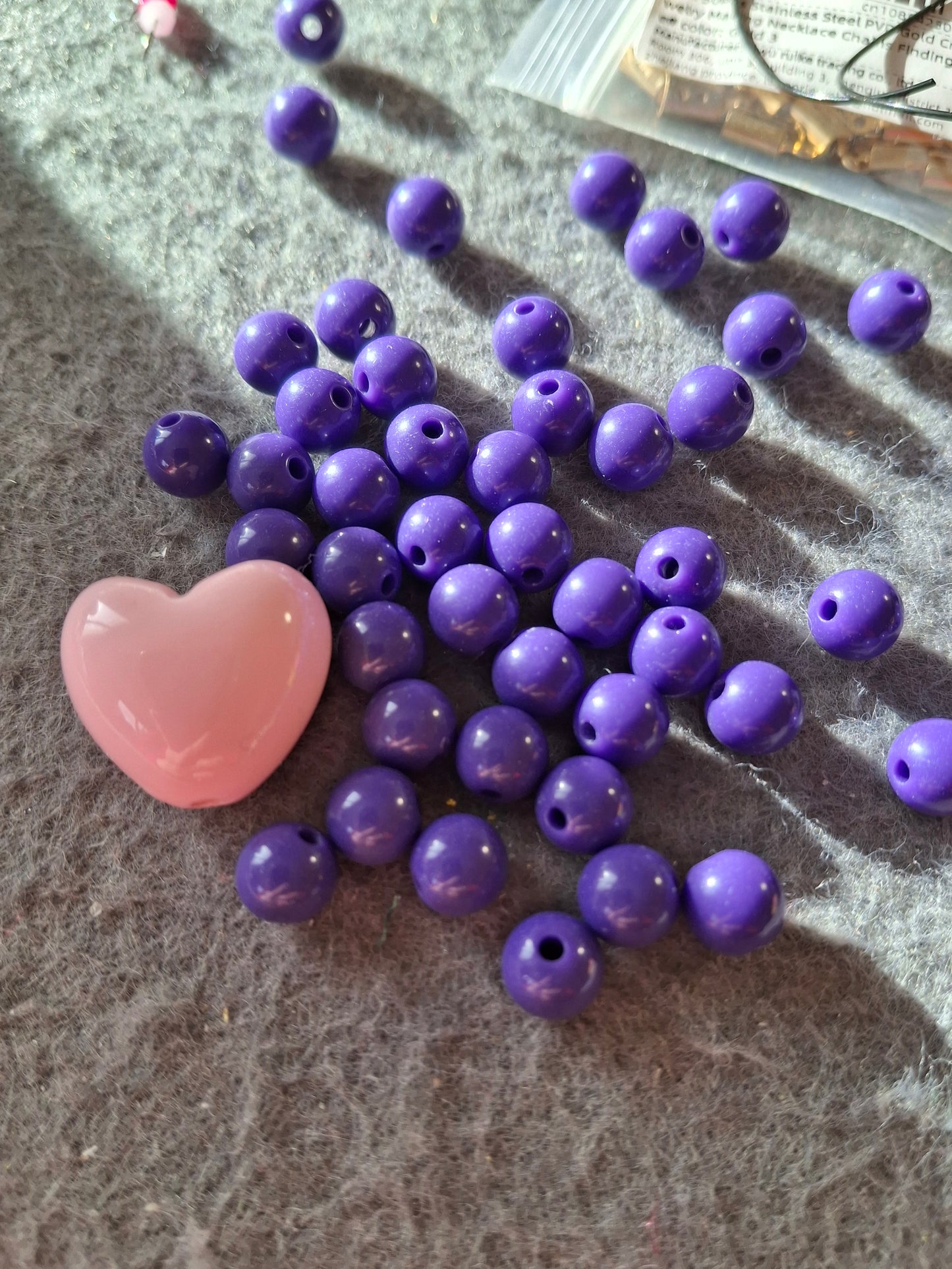 Collier perles acrylique et coeur handmade