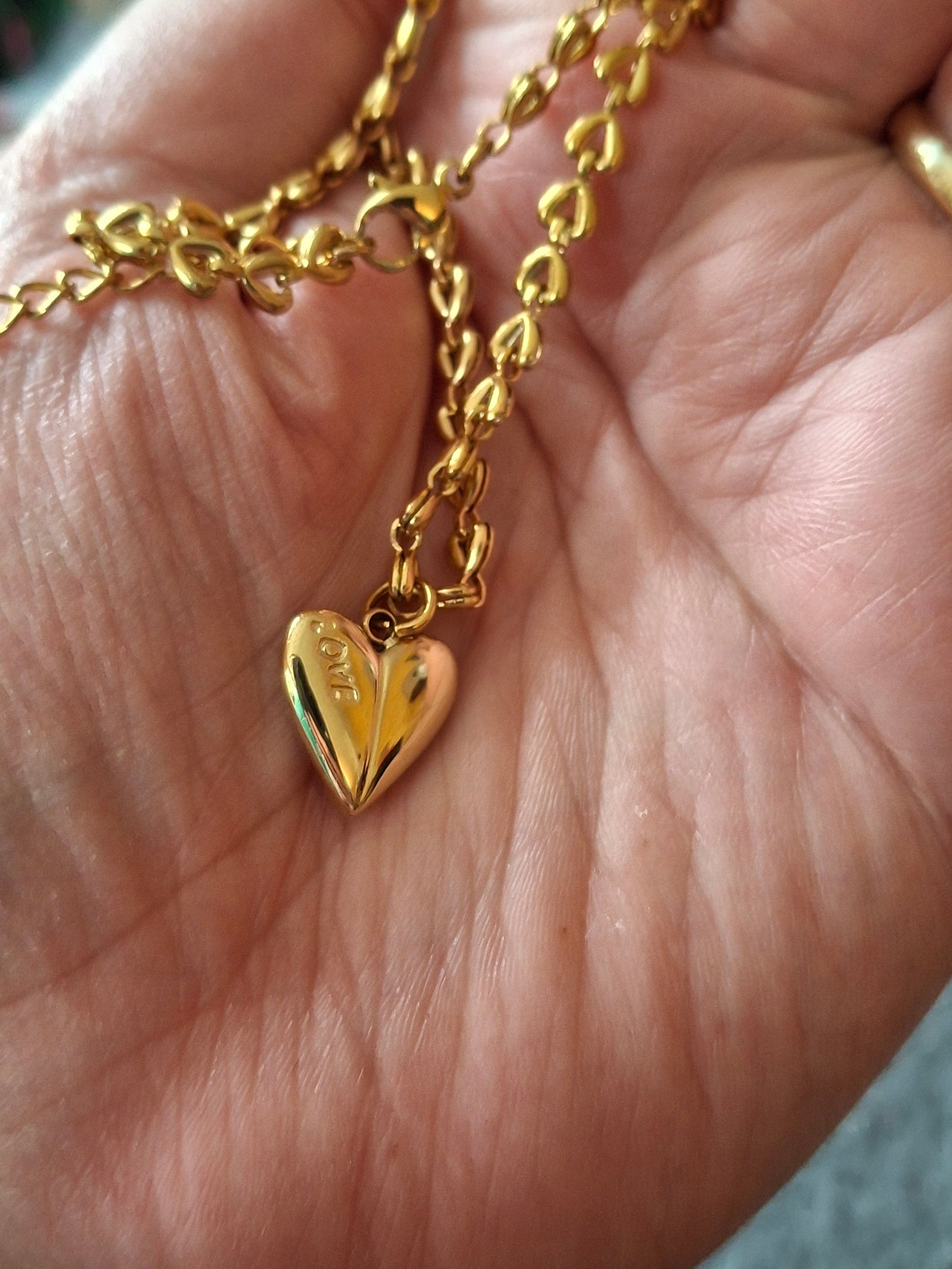 Collier chaîne dorée acier inoxydable stainless steel 316 motif cœur, pendentif coeur stainless steel 316 poli