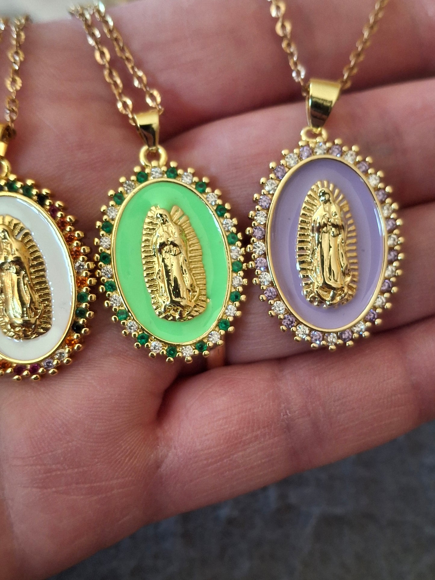 Halskette, goldene Kette aus Edelstahl 316, große Madonnen-Medaille 18K vergoldet mit AAA-Zirkonia besetzt