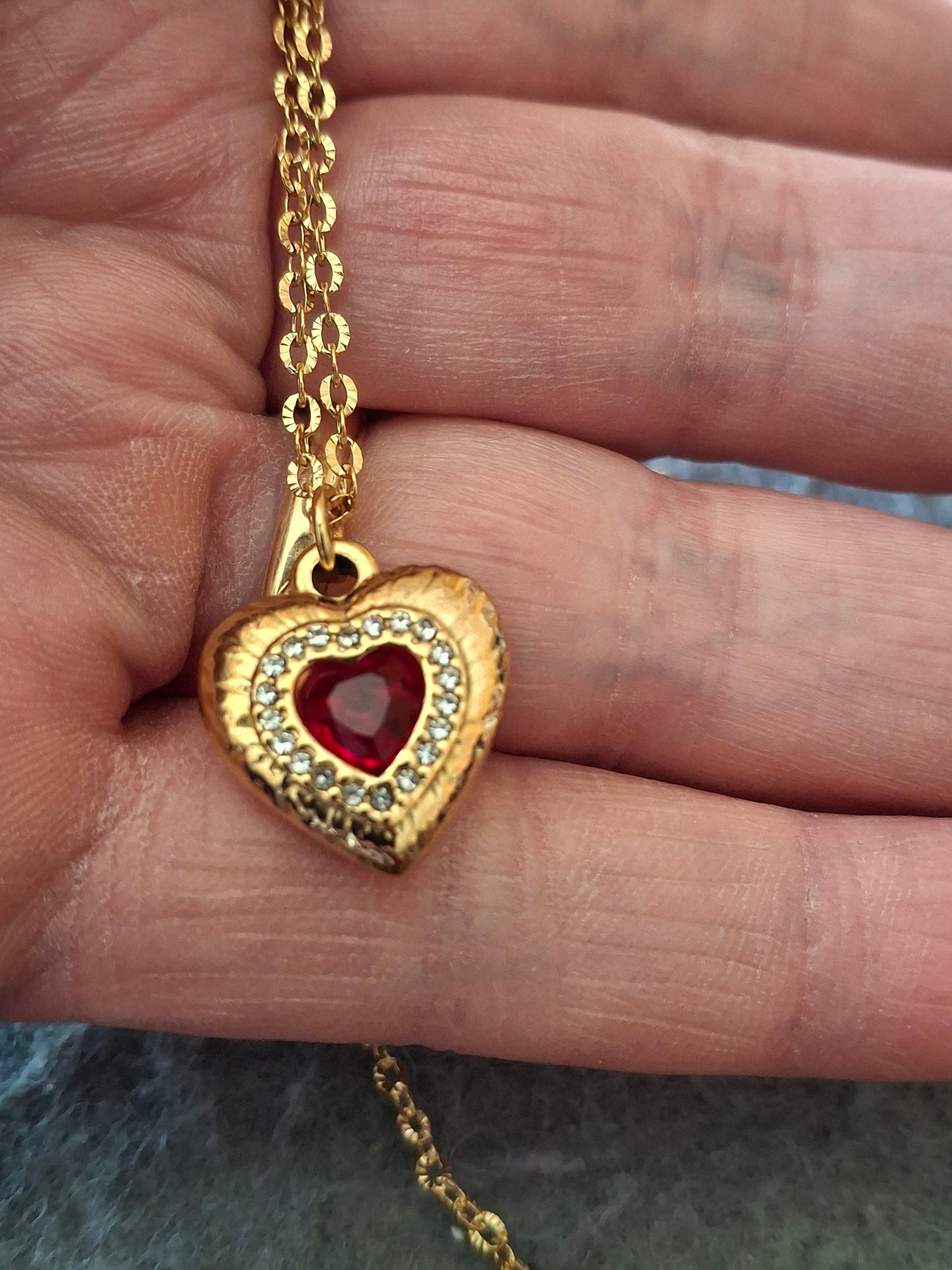 Halskette goldfarbene Edelstahlkette 316, Herzanhänger Edelstahl 316 mit Zirkonia