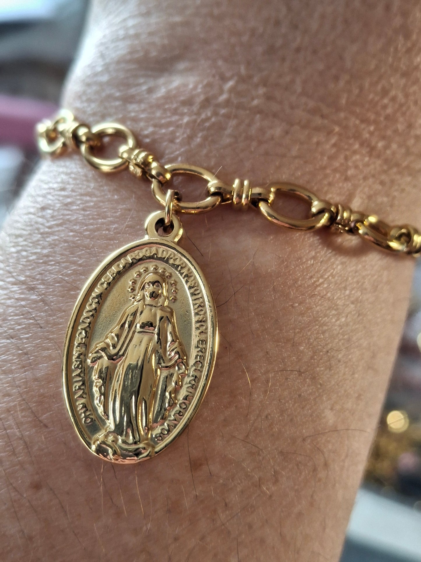 Bracelet chaîne acier inoxydable stainless steel 316 et grande médaille madone stainless steel 316