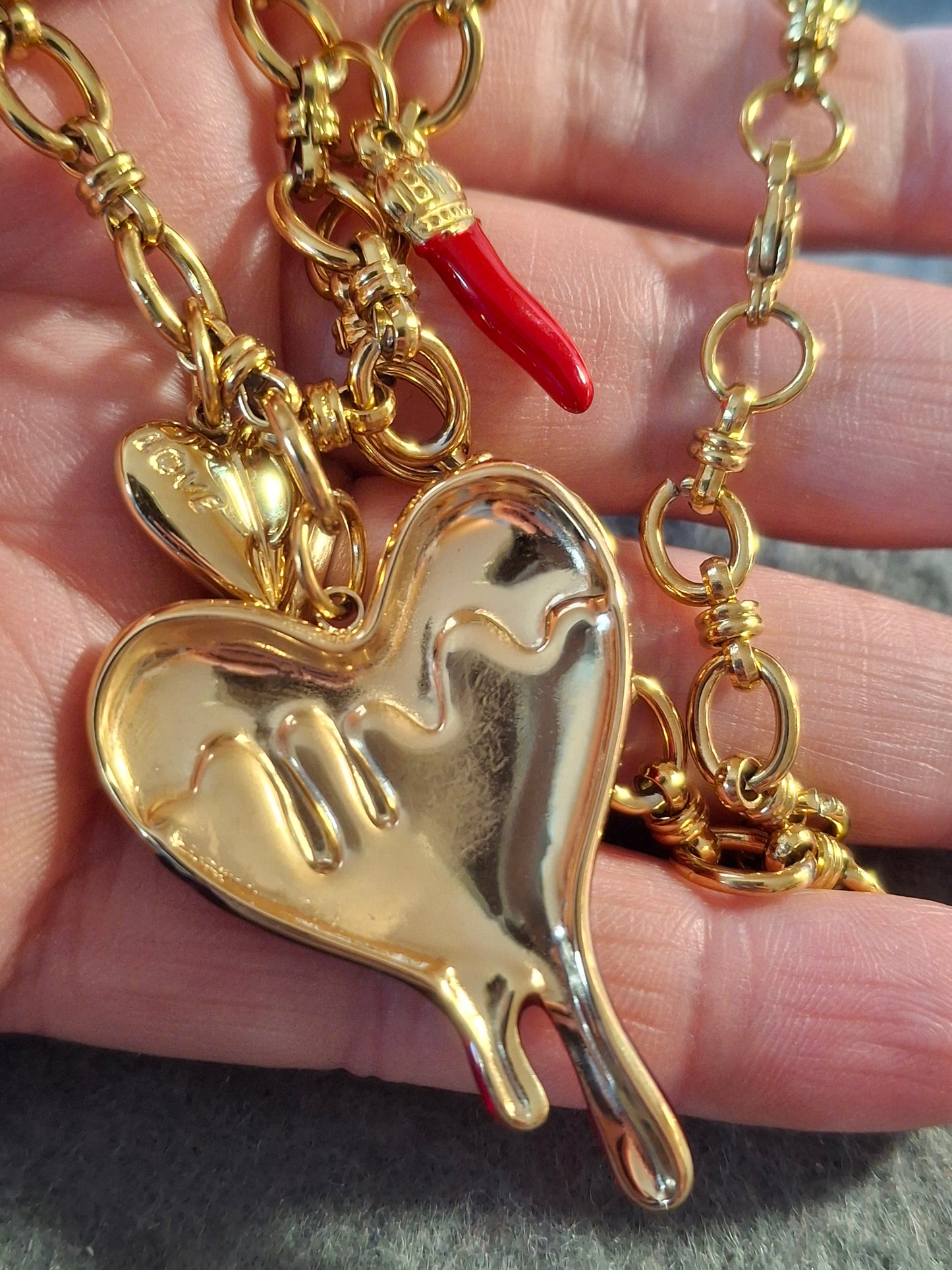 Collier chaîne maille gourmette stainless steel 316 ,grand pendentif coeur stainless steel 316 et breloques stainless steel