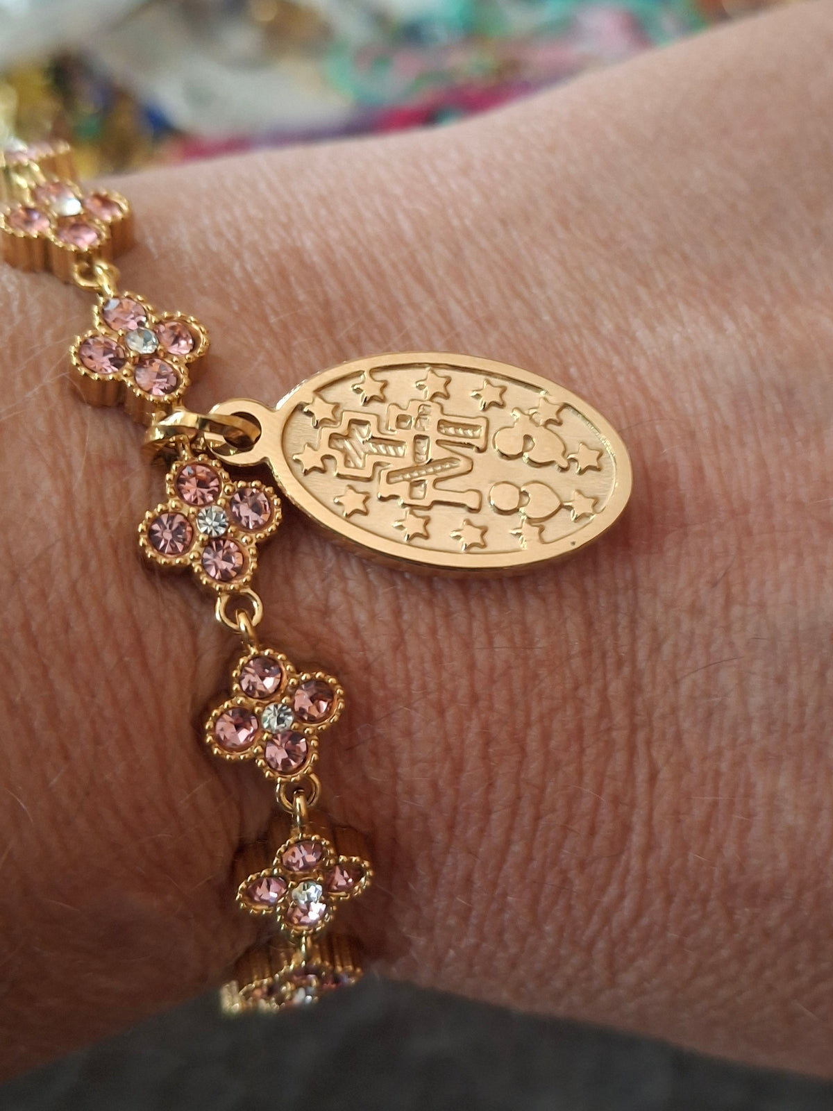 Bracelet chaîne acier inoxydable stainless steel trèfle serti cristal rose, médaille madone stainless steel polie 316 réglable