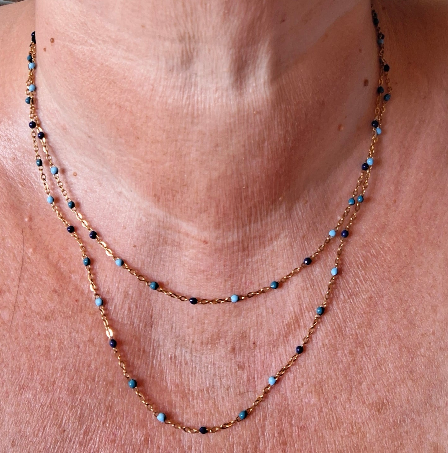 Collier chaîne dorée acier inoxydable stainless steel 316 et perles en email