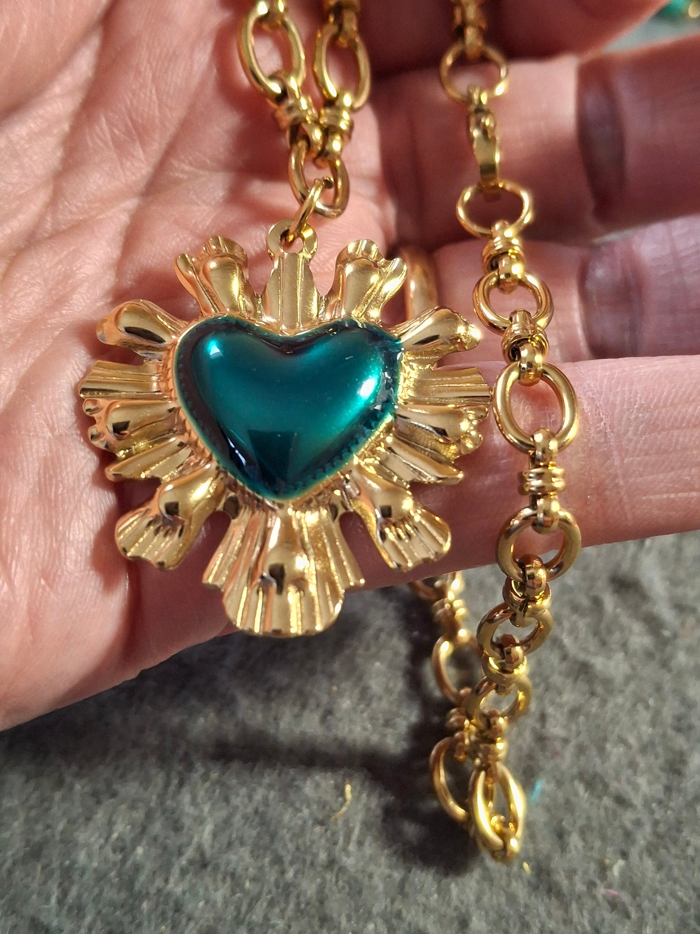 Collier chaîne maille gourmette stainless steel 316 grand cœur rétro stainless steel 316 et email coloré turquoise