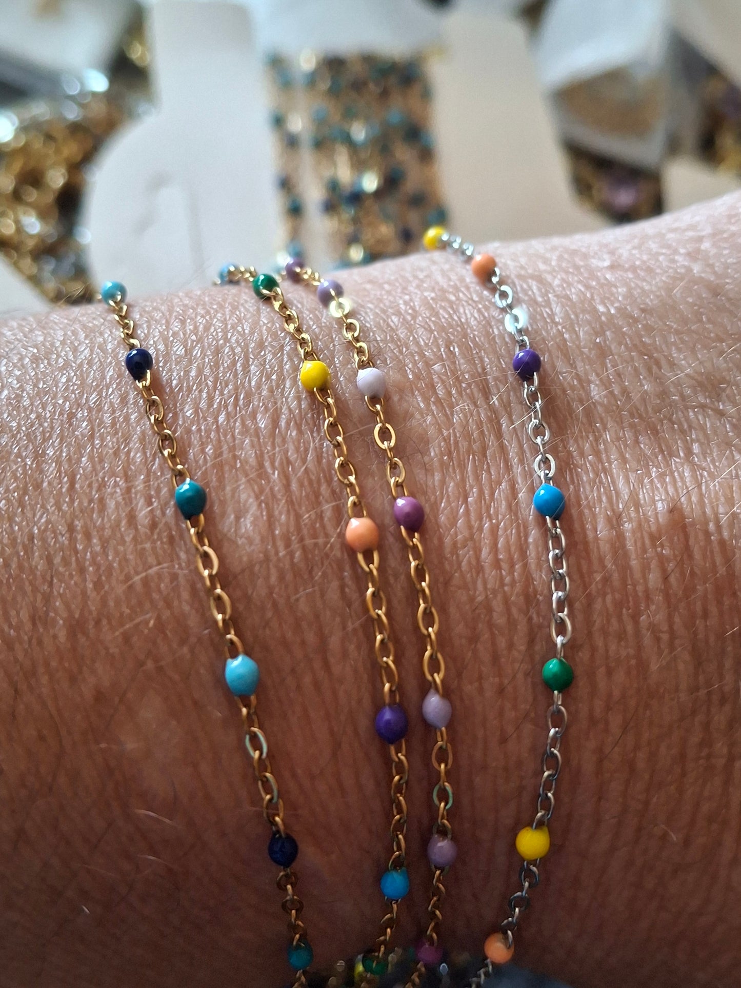 Bracelet chaîne acier inoxydable stainless steel 316 et perles en email coloré longueur sur mesure