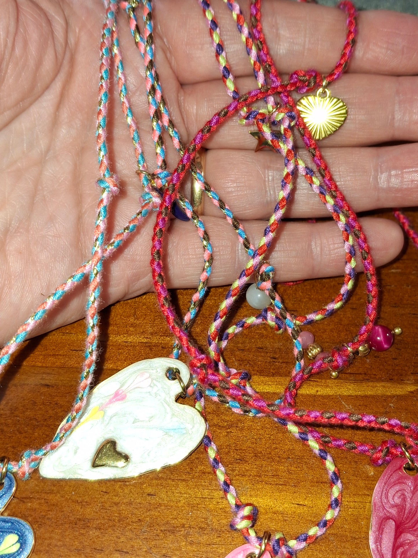 Collier cordon tressé réglable ajustable handmade, pendentif coeur stainless steel 316 et email