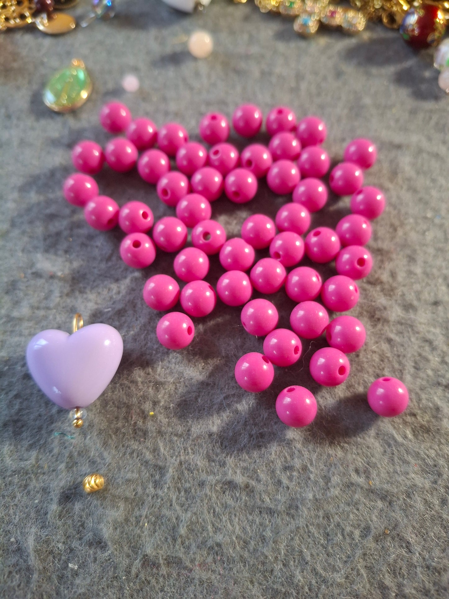 Collier perles acrylique et coeur handmade