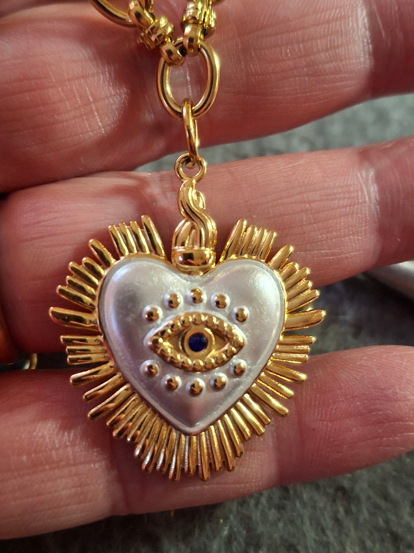 Bracelet maille gourmette grand pendentif coeur stainless steel 316 œil de Turquie sur mesure réglable