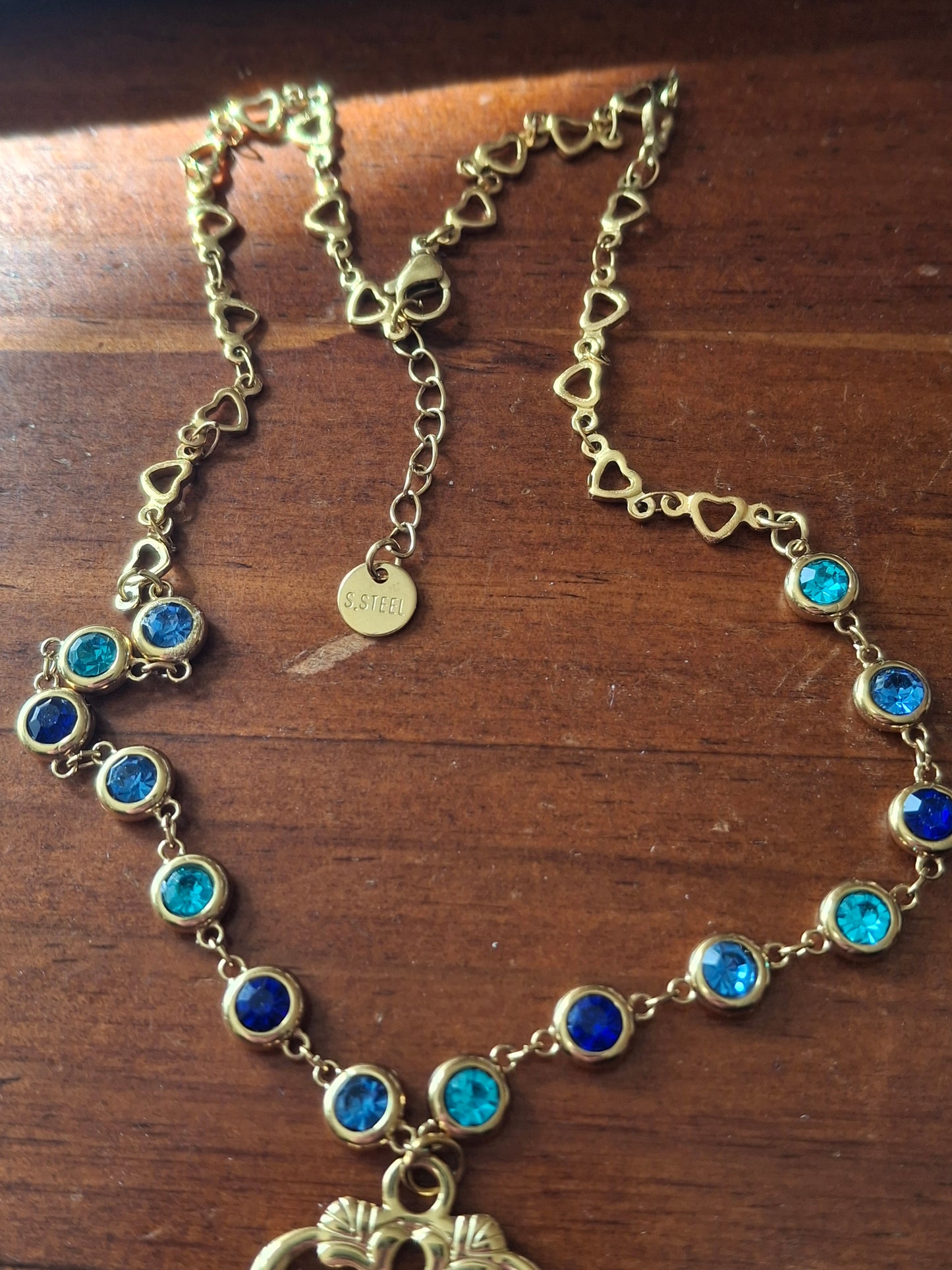 Collier chaîne coeur stainless steel 316 et chaîne stainless steel 316 cristal bleu pendentif coeur stainless steel 316 handmade