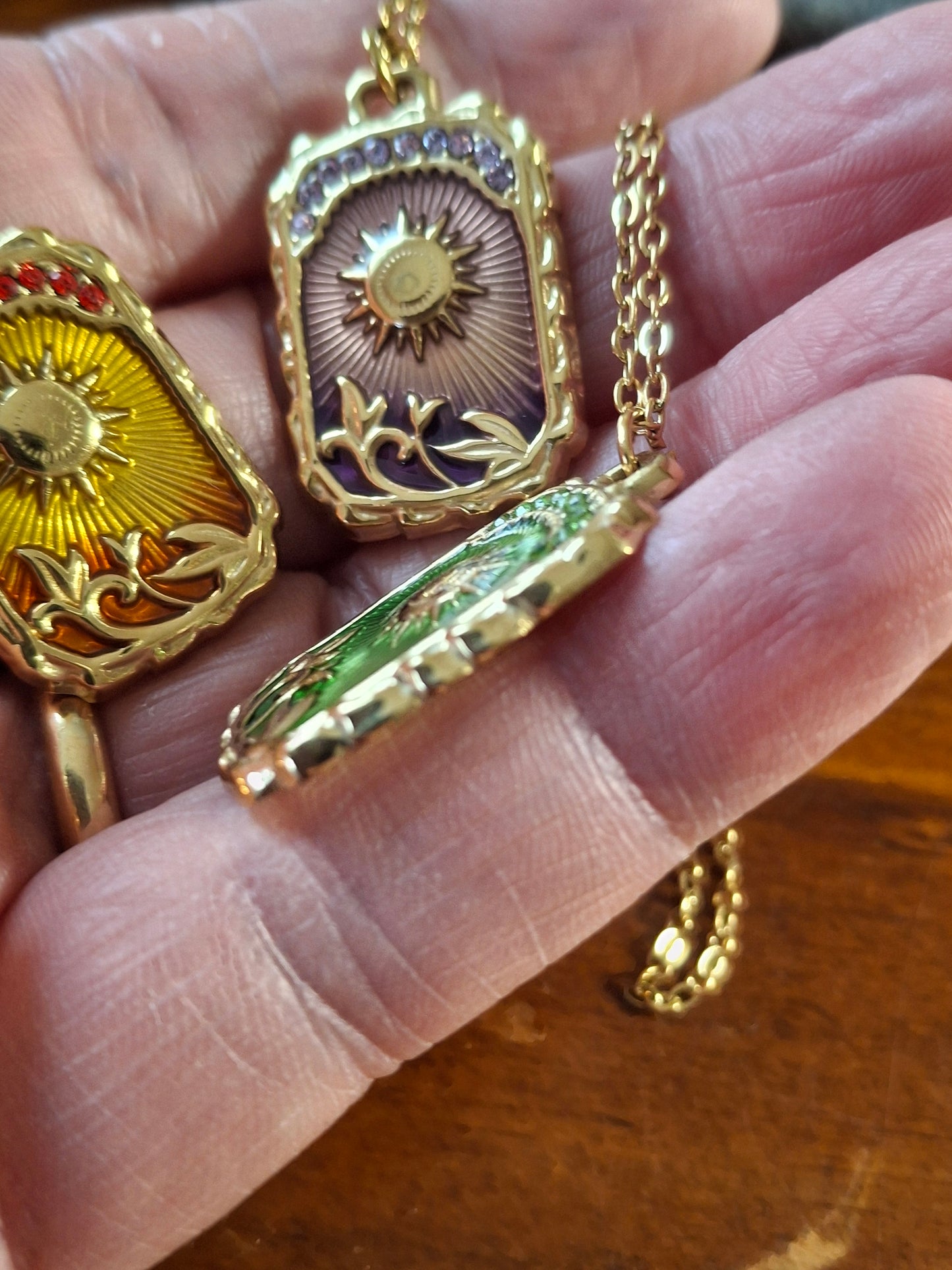 Collier chaîne dorée acier inoxydable stainless steel pendentif stainless steel