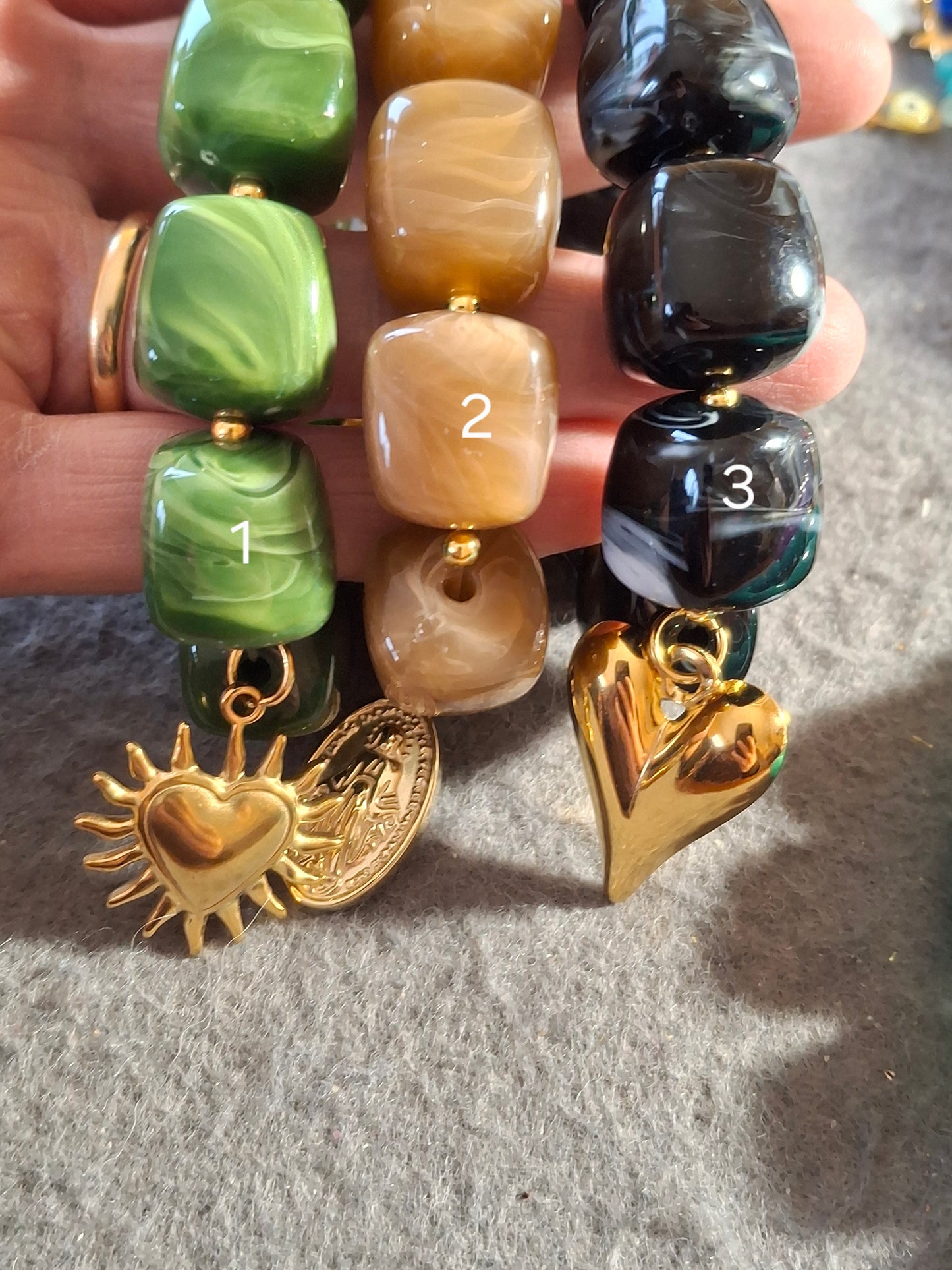 Bracelet perles en acrylique coloré élastique