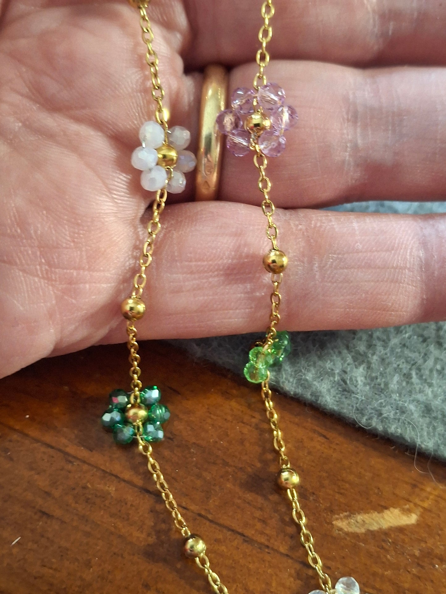 Bracelet double rang chaîne dorée acier inoxydable stainless steel motif fleurs et cœurs uniquement sur mesure