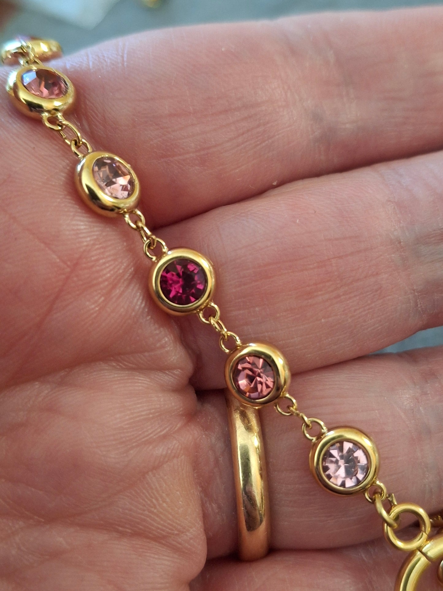 Armband, sehr schöne goldfarbene Kette, Edelstahl 316, mit Kristall besetzt, Knebelverschluss, Herzanhänger, Edelstahl 316