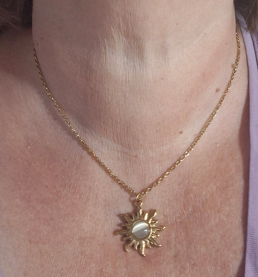 Kette mit gedrehter Kette aus Edelstahl 316, Sonnen- oder ovaler Anhänger aus Edelstahl 316 und Mondstein