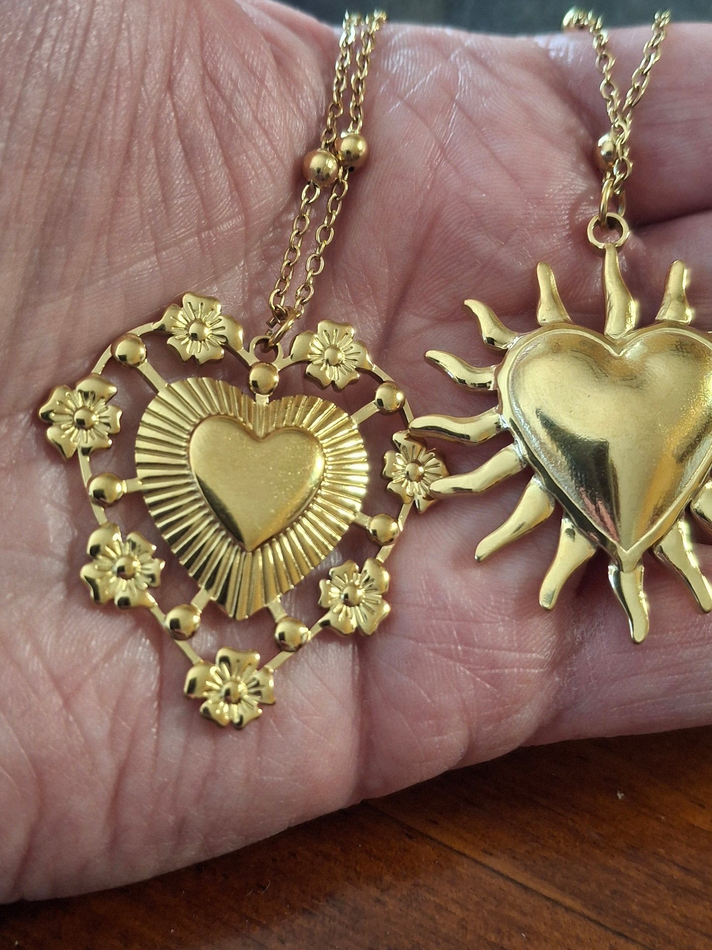 Halskette, lange Kette aus Edelstahl 316 und großer Herzanhänger aus Edelstahl 316