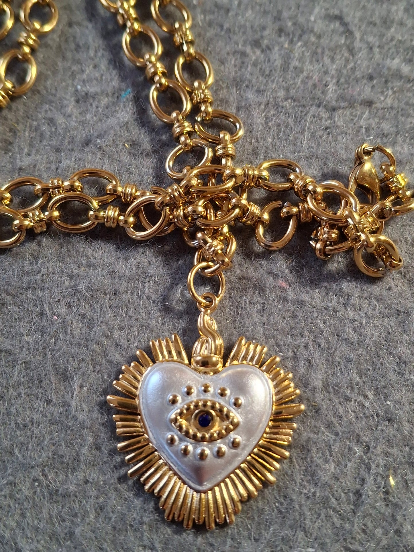 Collier chaîne maille gourmette stainless steel 316 grand cœur rétro stainless steel 316 email blanc œil de Turquie