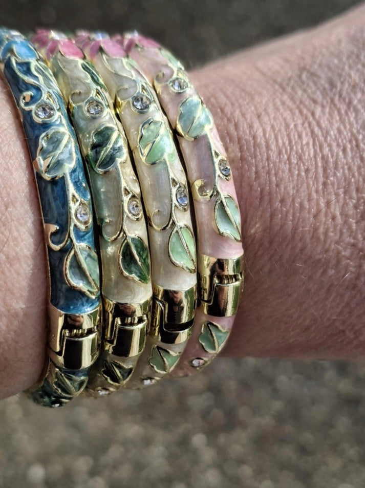 Rigid cloisonné bangle with colored enamel and gold plating