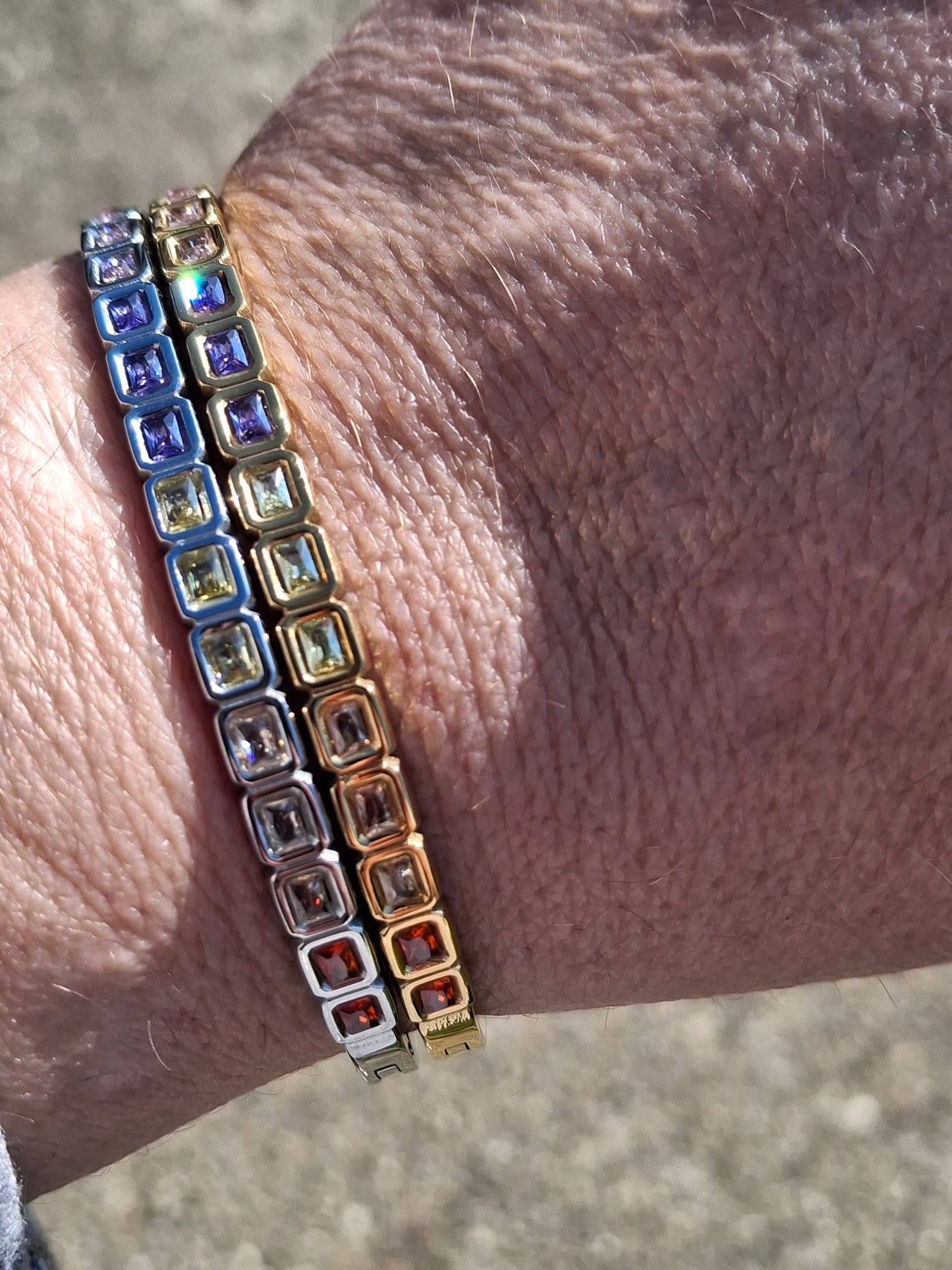 Thin rigid band set with crystal in stainless steel 316