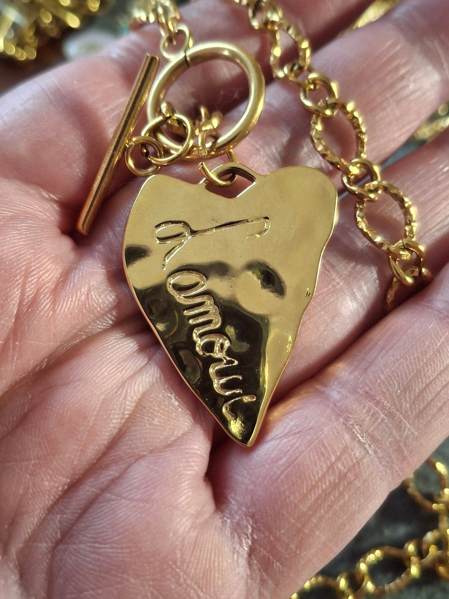 Collier chaîne acier inoxydable stainless steel grand pendentif coeur stainless steel et grand fermoir toggle