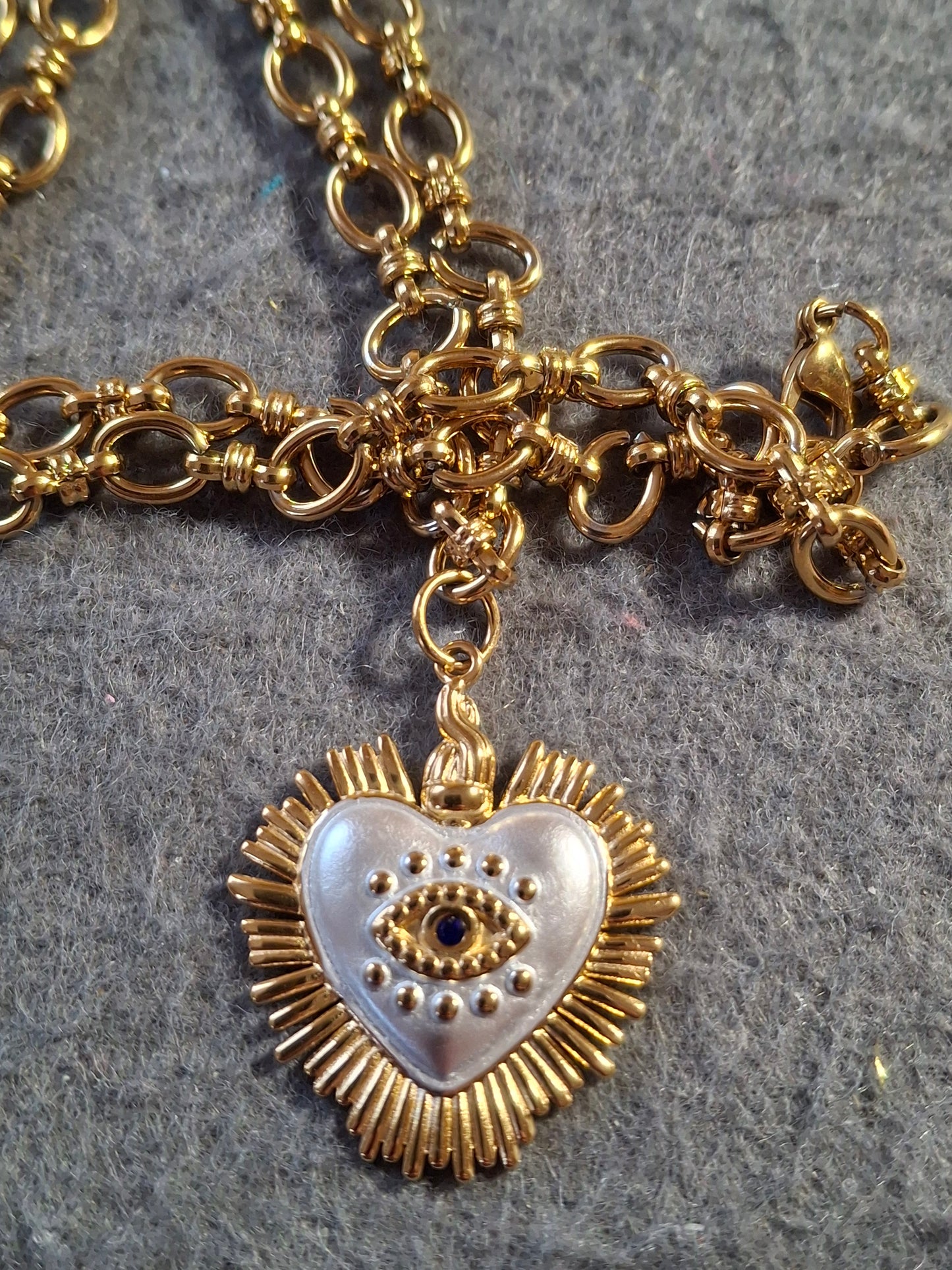 Collier chaîne maille gourmette stainless steel 316 grand cœur rétro stainless steel 316 email blanc œil de Turquie