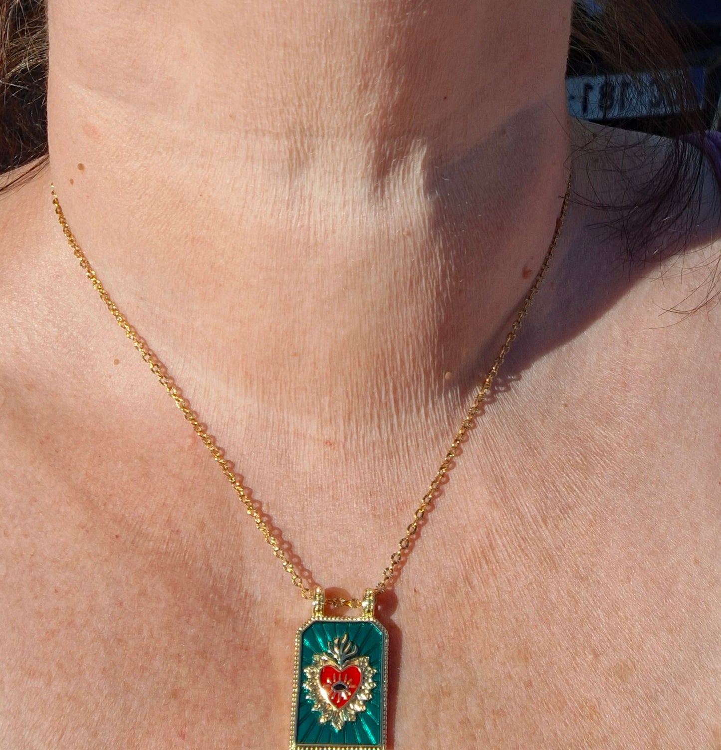 Collier chaîne dorée acier inoxydable stainless steel 316, carte de tarot, talisman, œil de Turquie