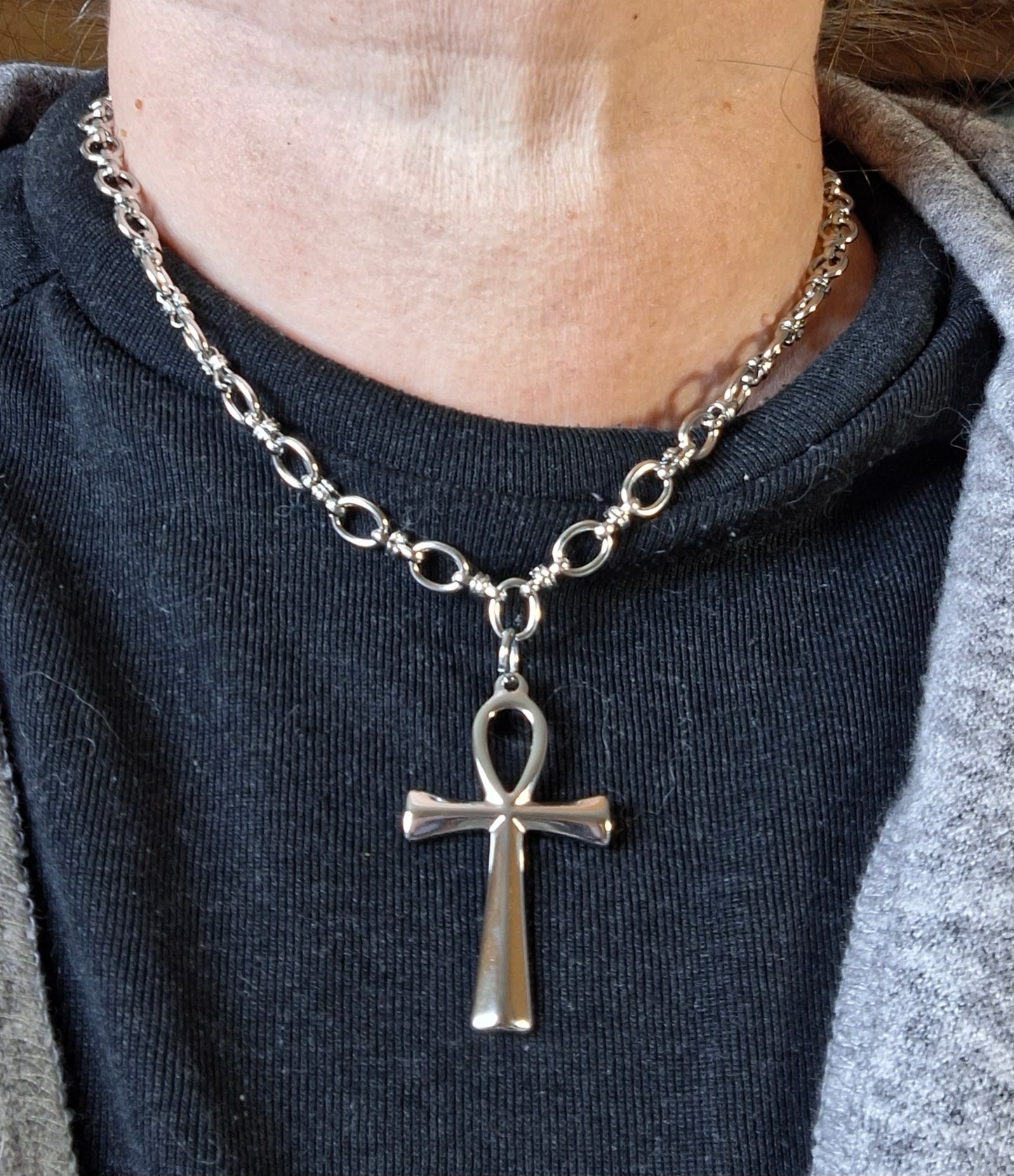 Collier très belle chaîne acier inoxydable stainless steel 316 ,croix ANKH stainless steel 316