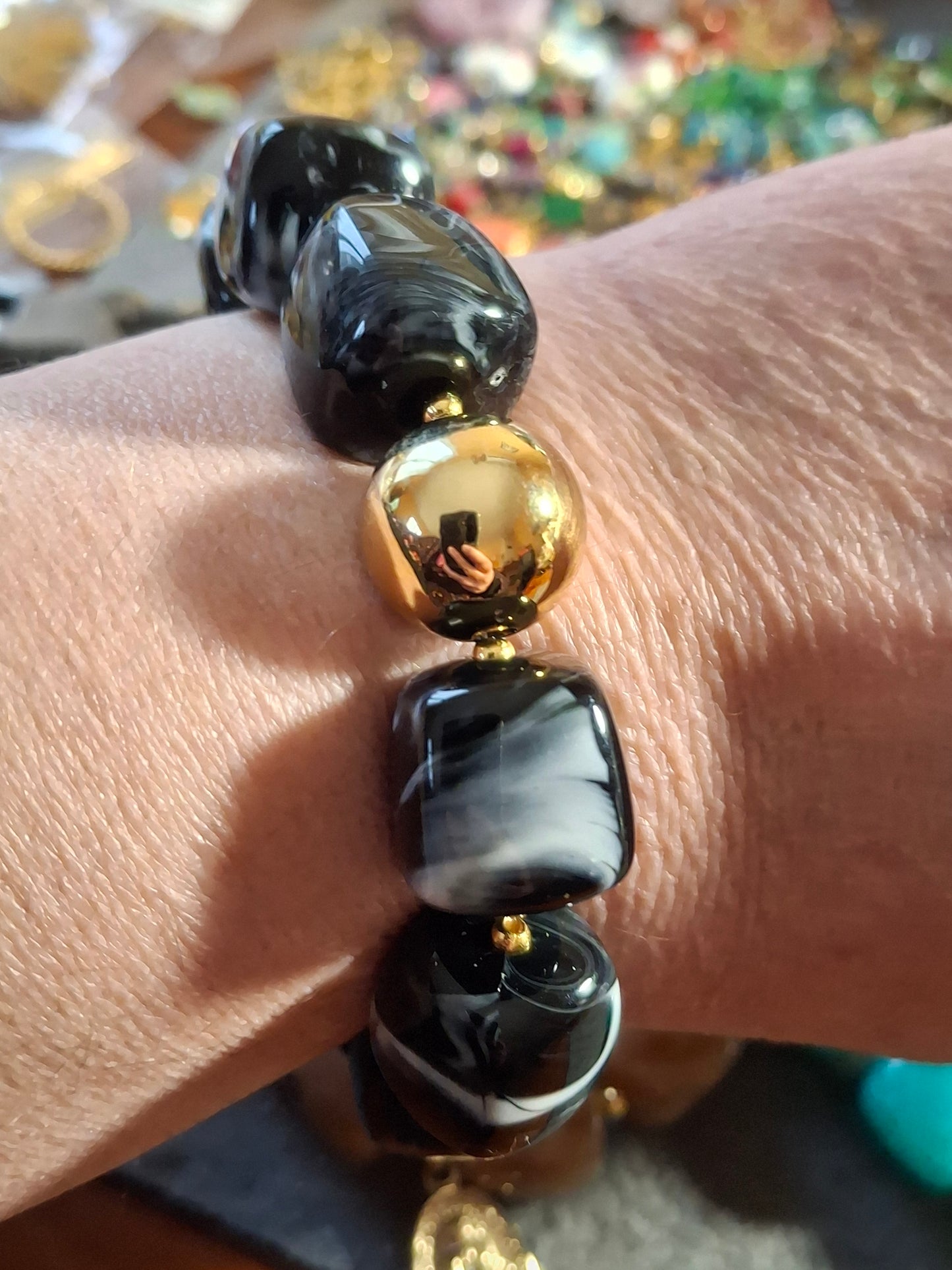 Bracelet perles en acrylique coloré élastique