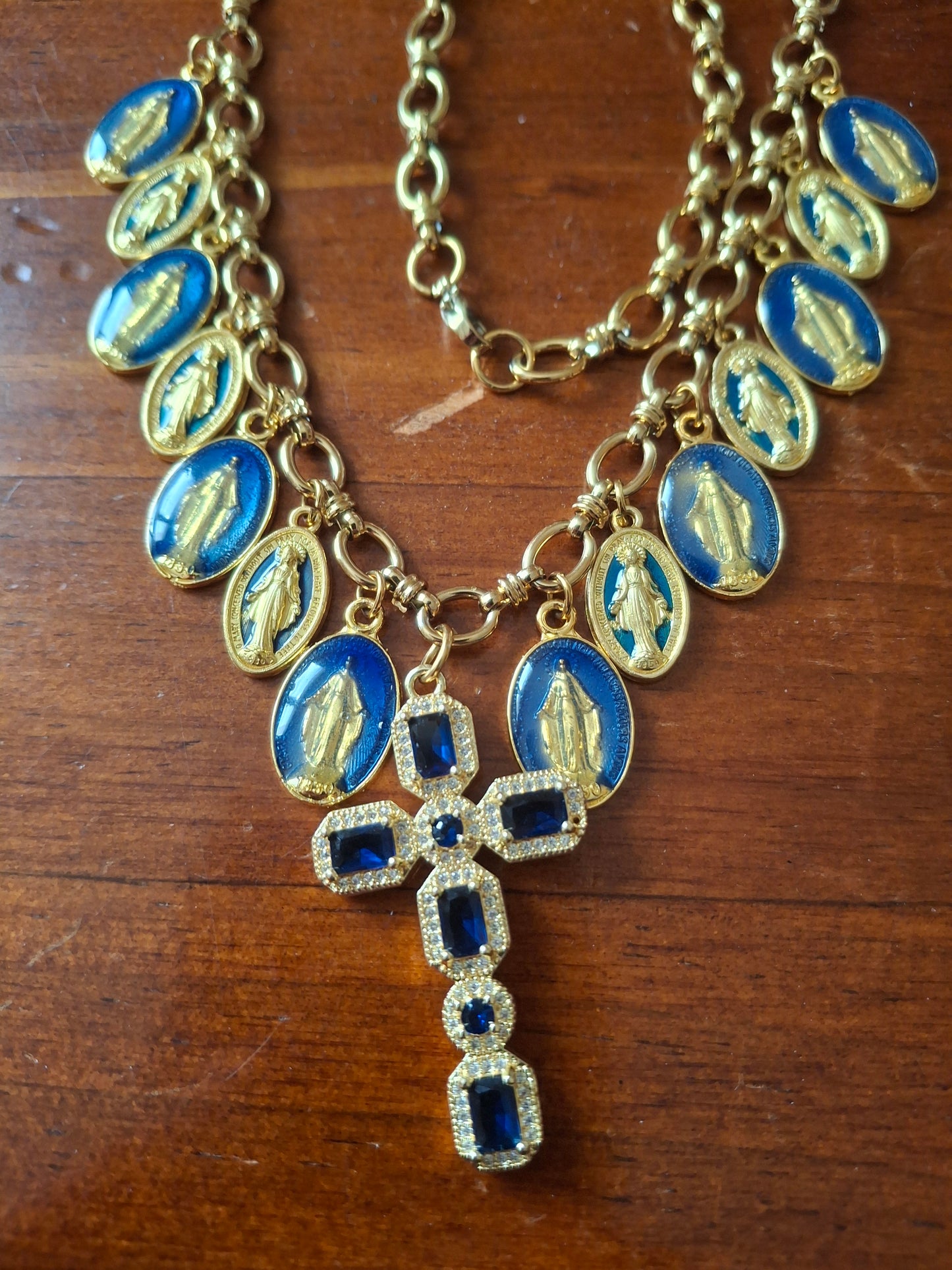 Halskette, Panzerkette, Edelstahl 316, großes Barockkreuz, 18 Karat vergoldet, mit AAA-Zirkonia besetzt und Madonna-Anhänger