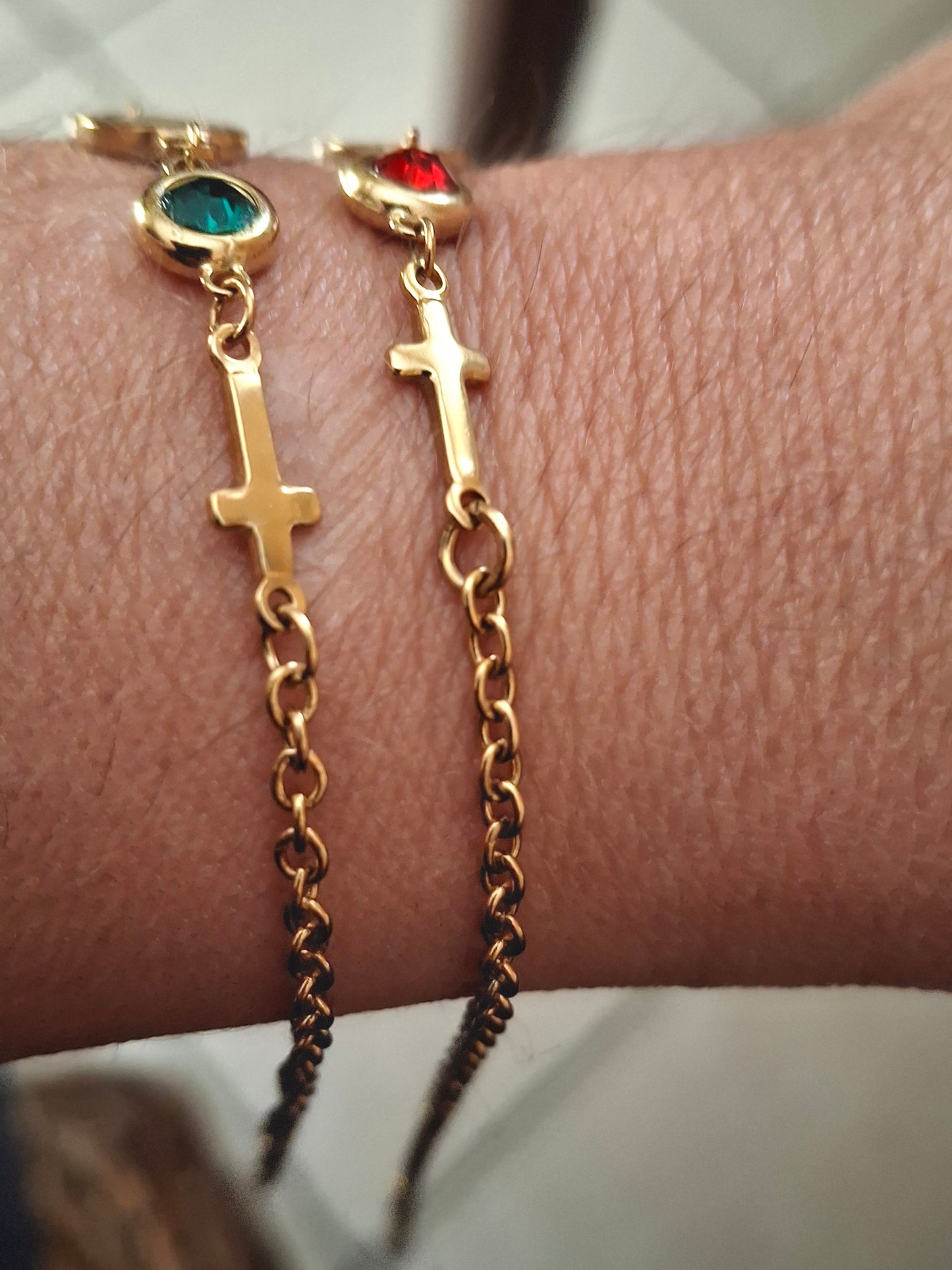 Bracelet chaîne acier inoxydable stainless steel 316 uniquement connecteur cristal, croix, madone stainless steel 316 handmade, sur mesure
