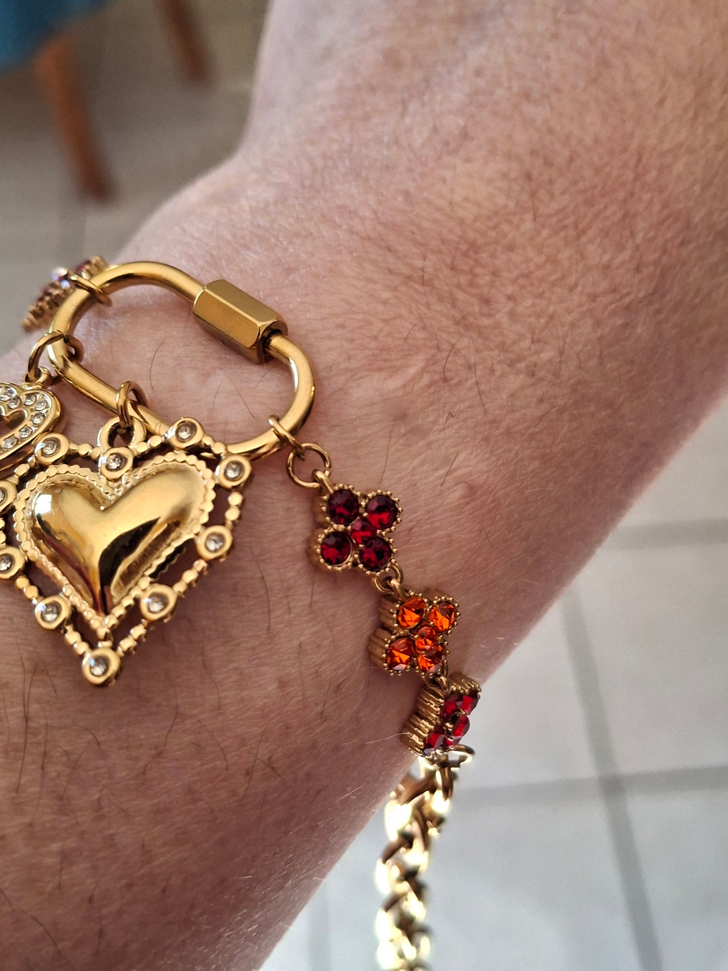 Armband mit sehr schönen hochwertigen Ketten aus Edelstahl 316 und handgefertigten Anhängern aus Edelstahl 316 nach Maß