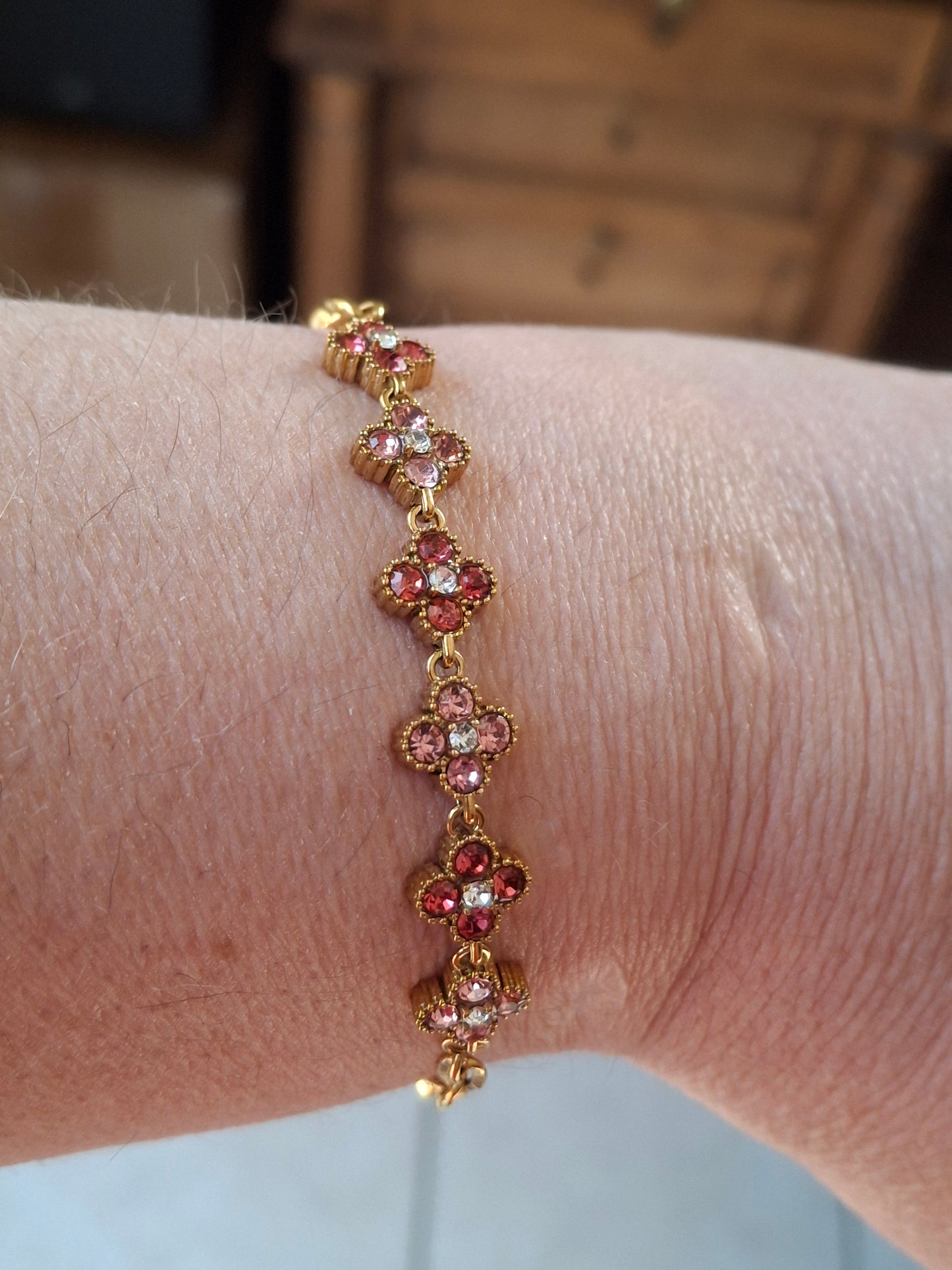 Armband Kette Edelstahl 316 Glieder mit geriffelter Panzerkette und blütenförmiger Kette mit rosafarbenem Kristallbesatz Edelstahl 316 handgefertigt verstellbar