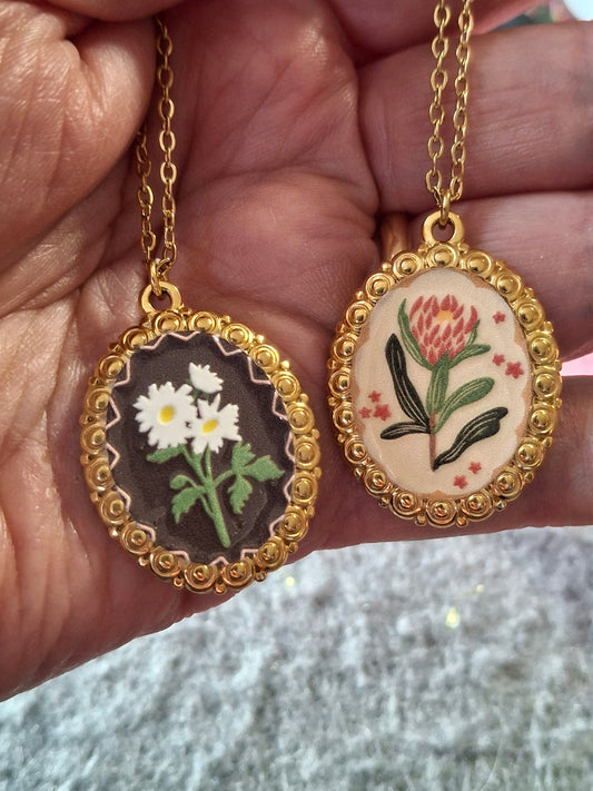 Collier chaîne dorée acier inoxydable stainless steel 316 grand pendentif rétro stainless steel 316