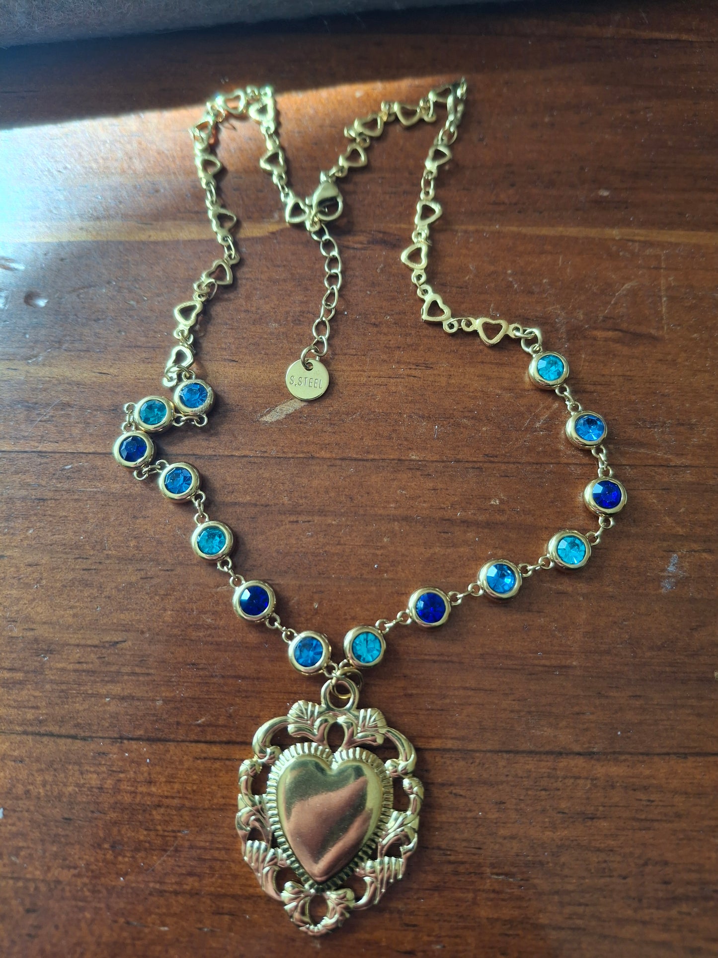 Collier chaîne coeur stainless steel 316 et chaîne stainless steel 316 cristal bleu pendentif coeur stainless steel 316 handmade