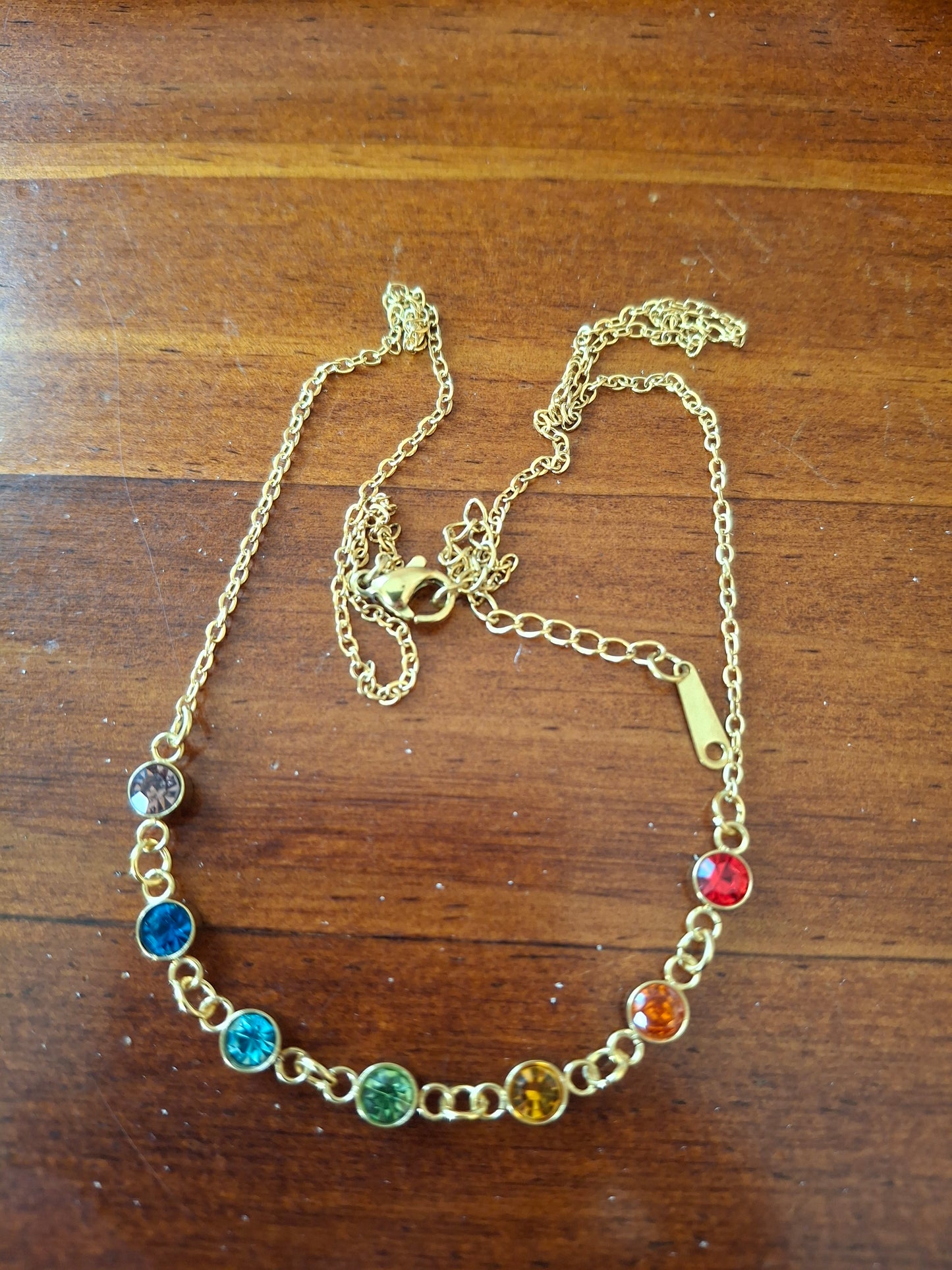 Halskette aus Edelstahl 316 und 7-Chakra-Kristallen