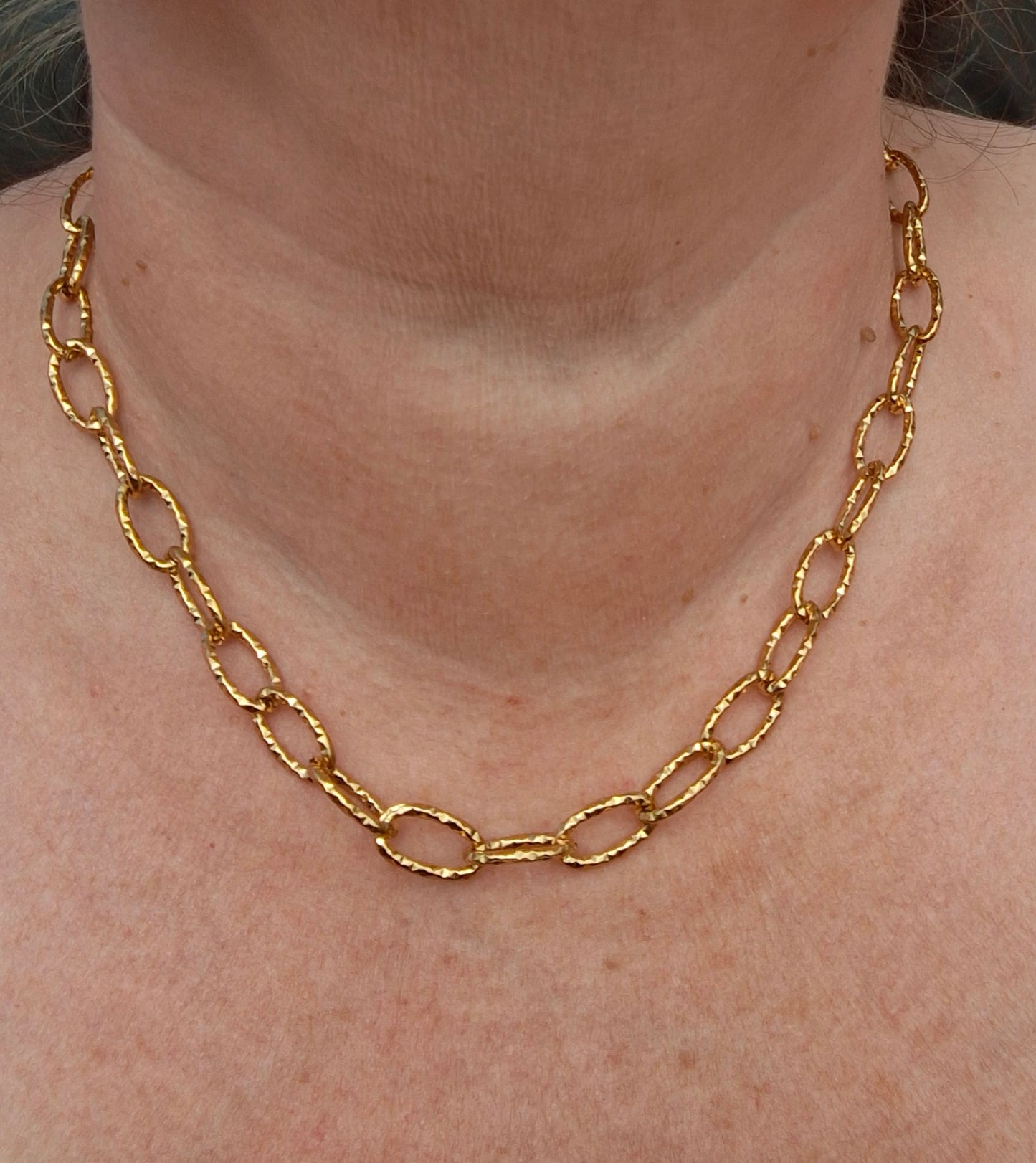 Collier choker chaîne dorée acier inoxydable stainless steel 316 de très belle qualité