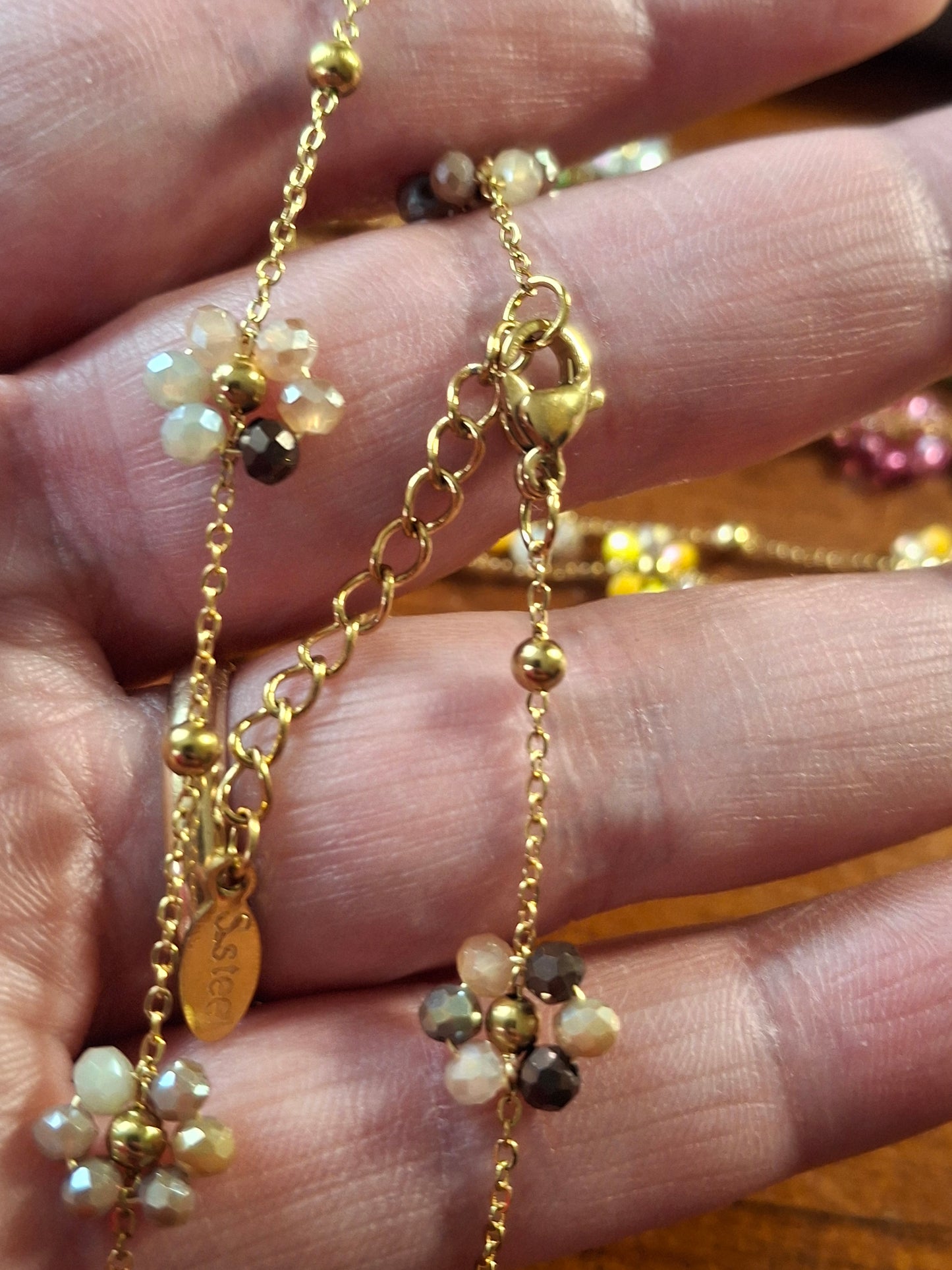 Collier chaîne dorée acier inoxydable stainless steel 316 et fleurs